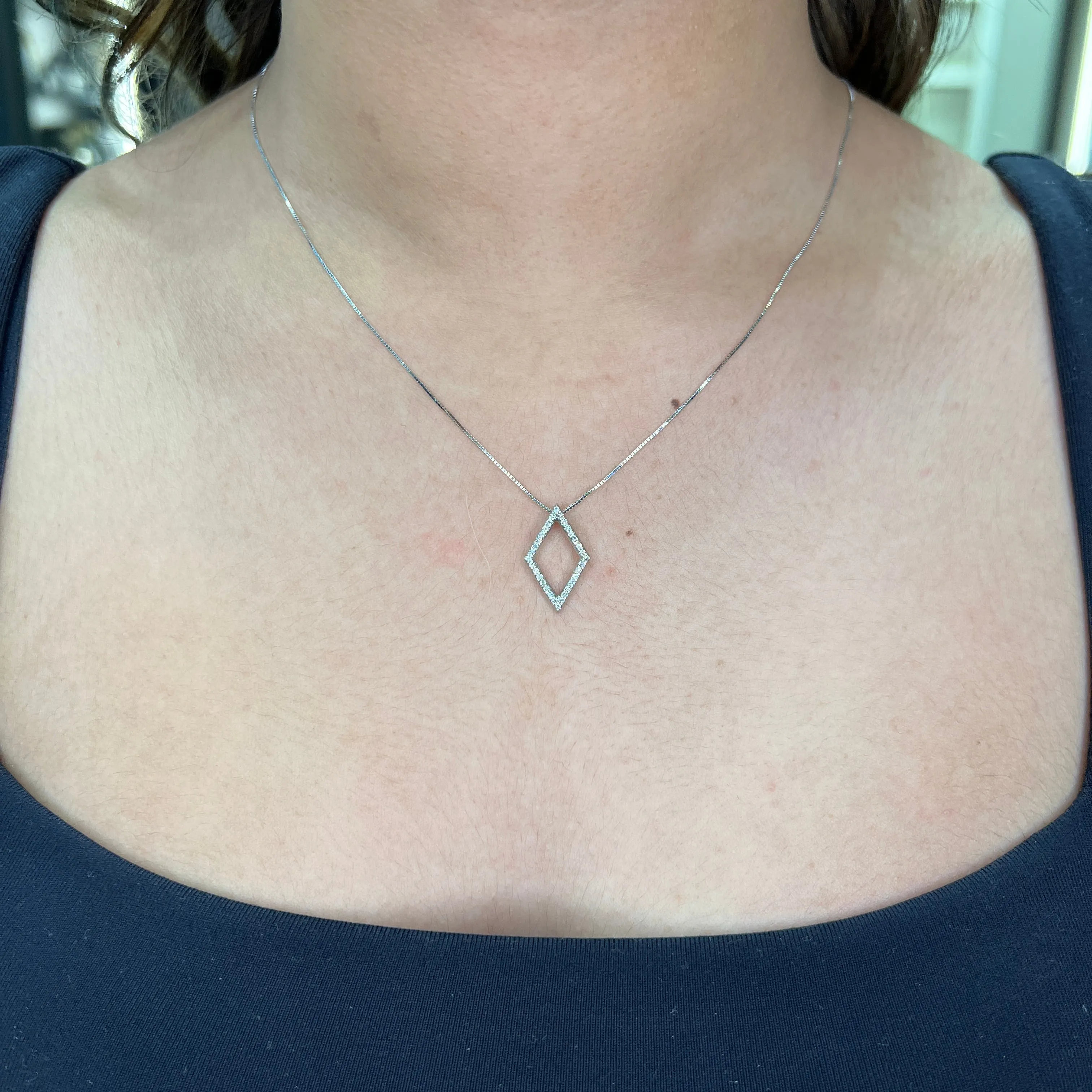 10K White Gold (0.16ct) Diamond Contemporary Pendant