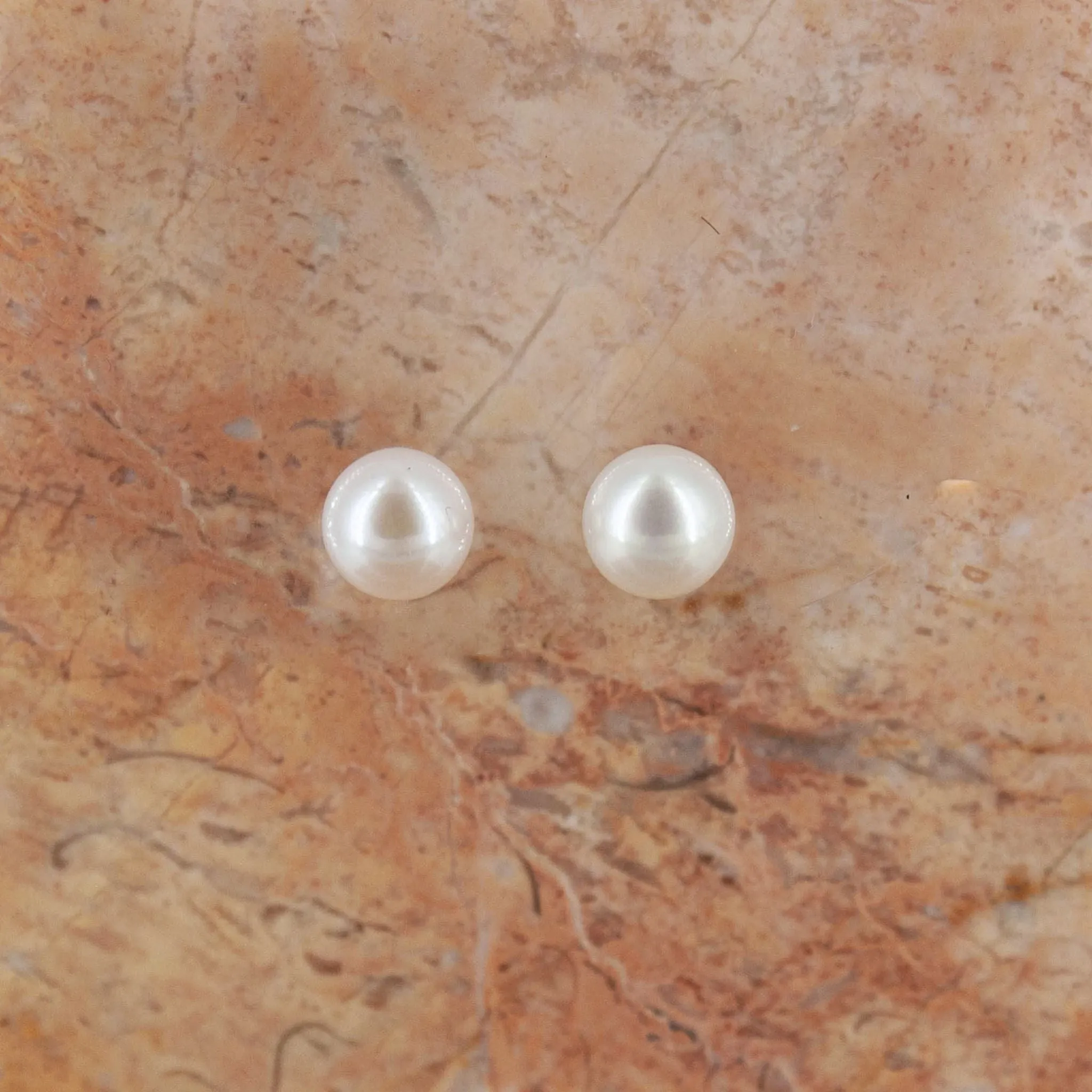 14K Freshwater Cultured Pearl Studs