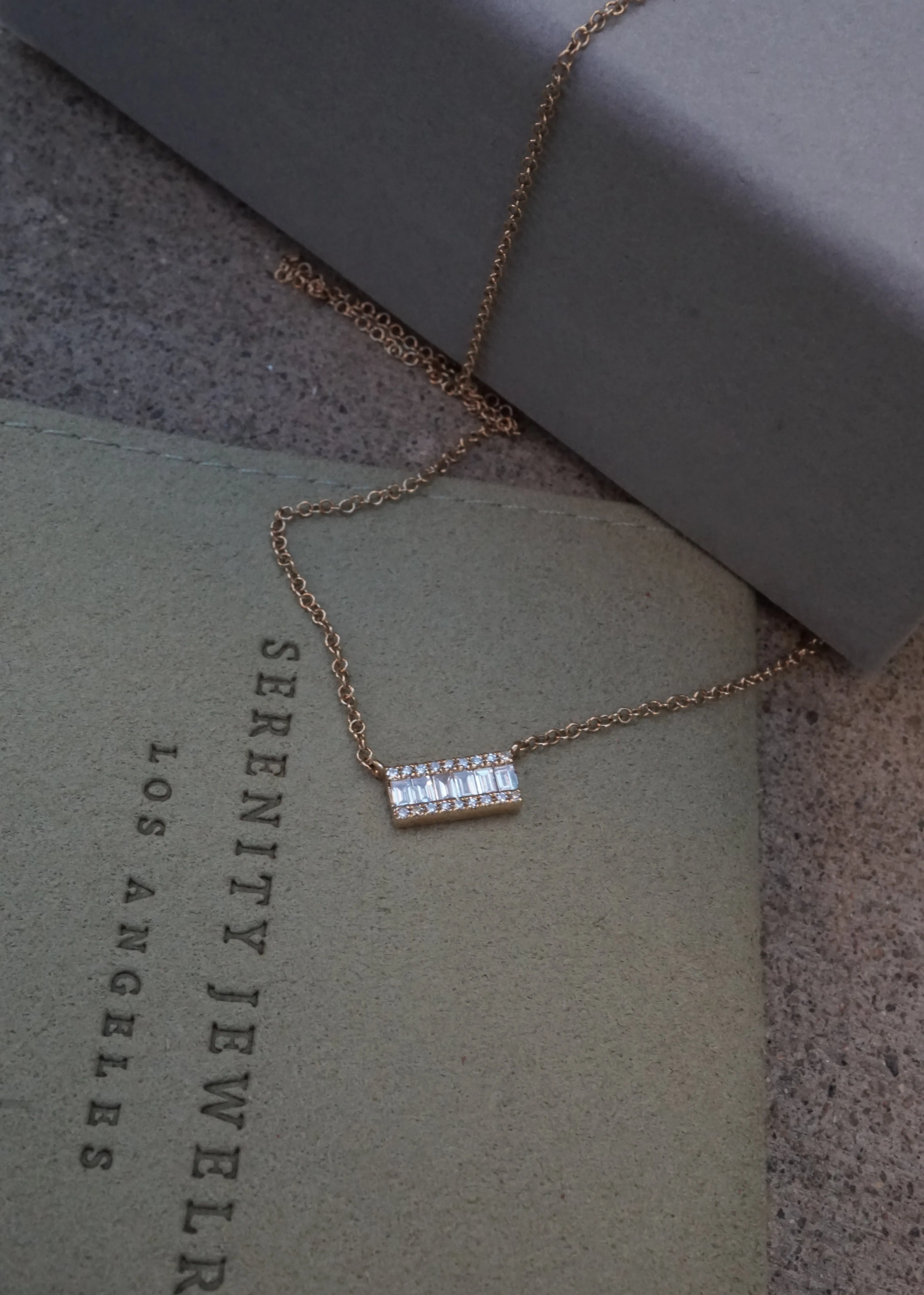 14k Gold 6 Baguette Round Illusion Emerald Bar  Necklace
