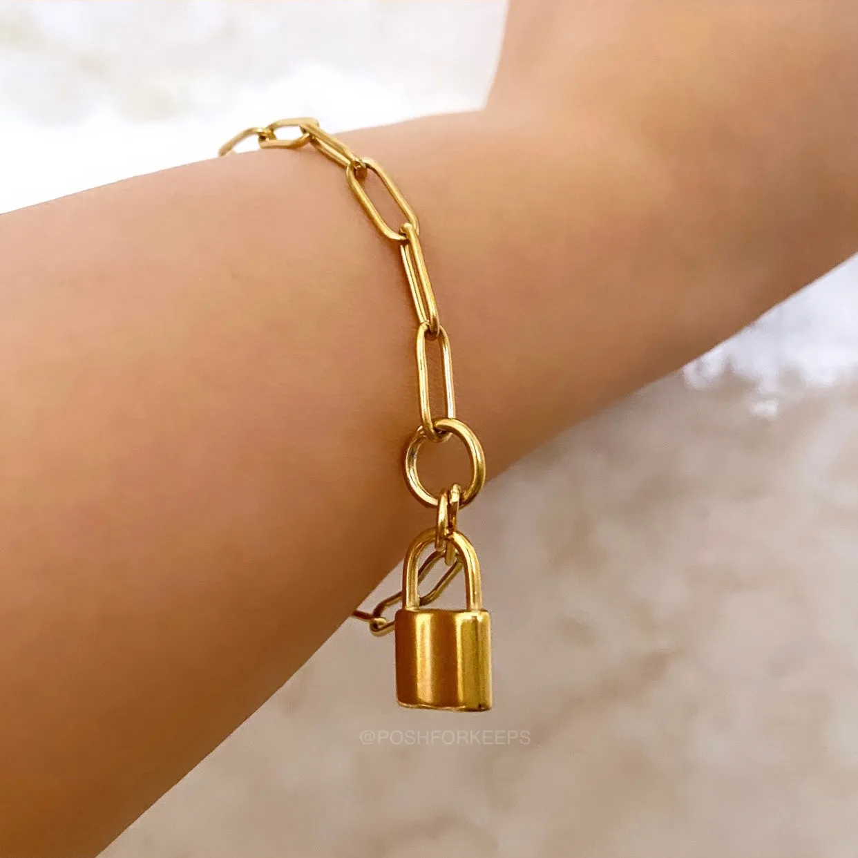 18K GOLD PAPER CLIP PADLOCK BRACELET