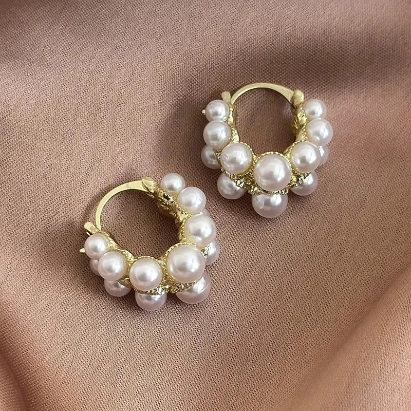 2024 New Fashion Metal Irregular Pearl Stud Earrings For Women Vintage Elegant Imitation Pearl Earrings Wedding Party Jewelry