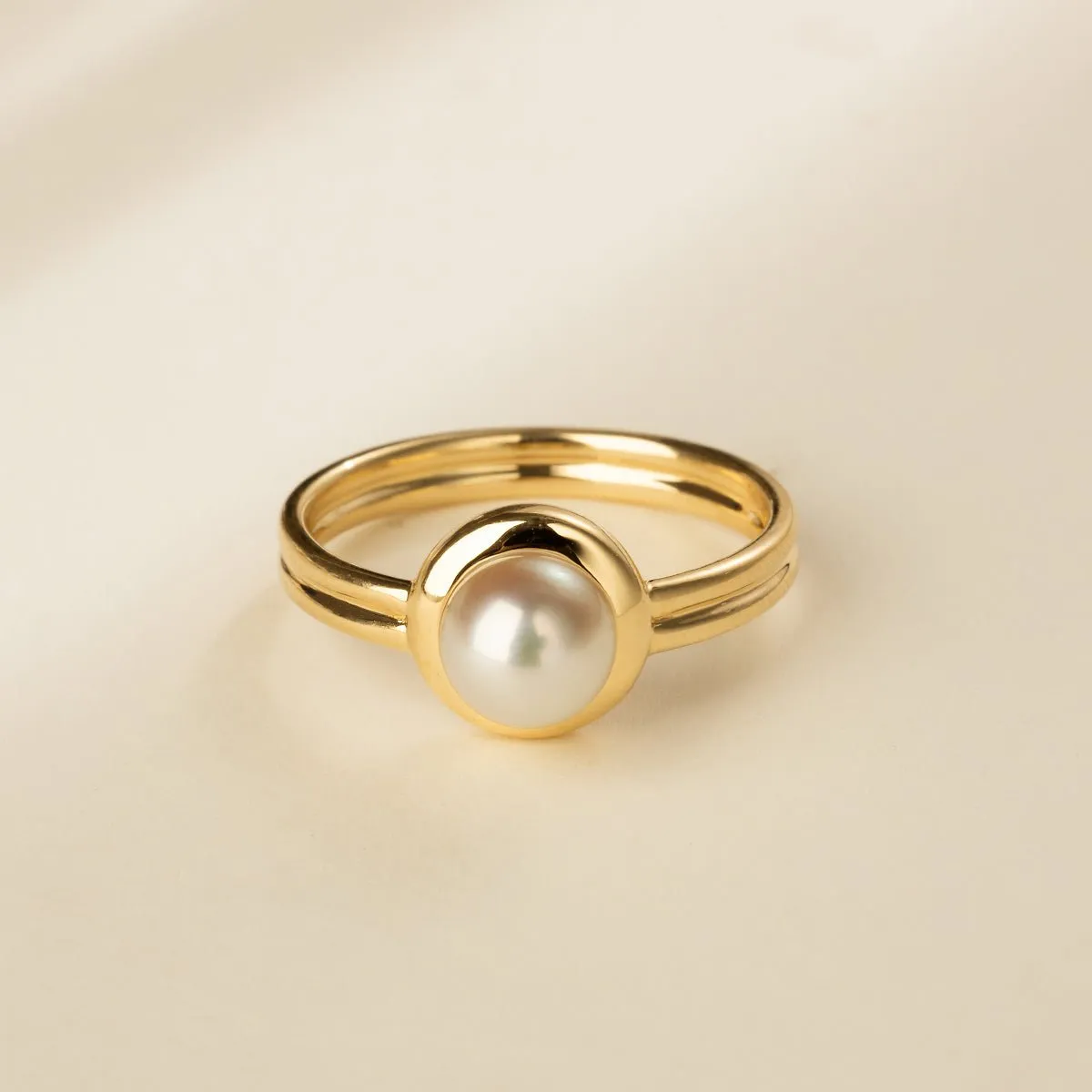 Akoya Pearl 18K Gold Pendulum Ring