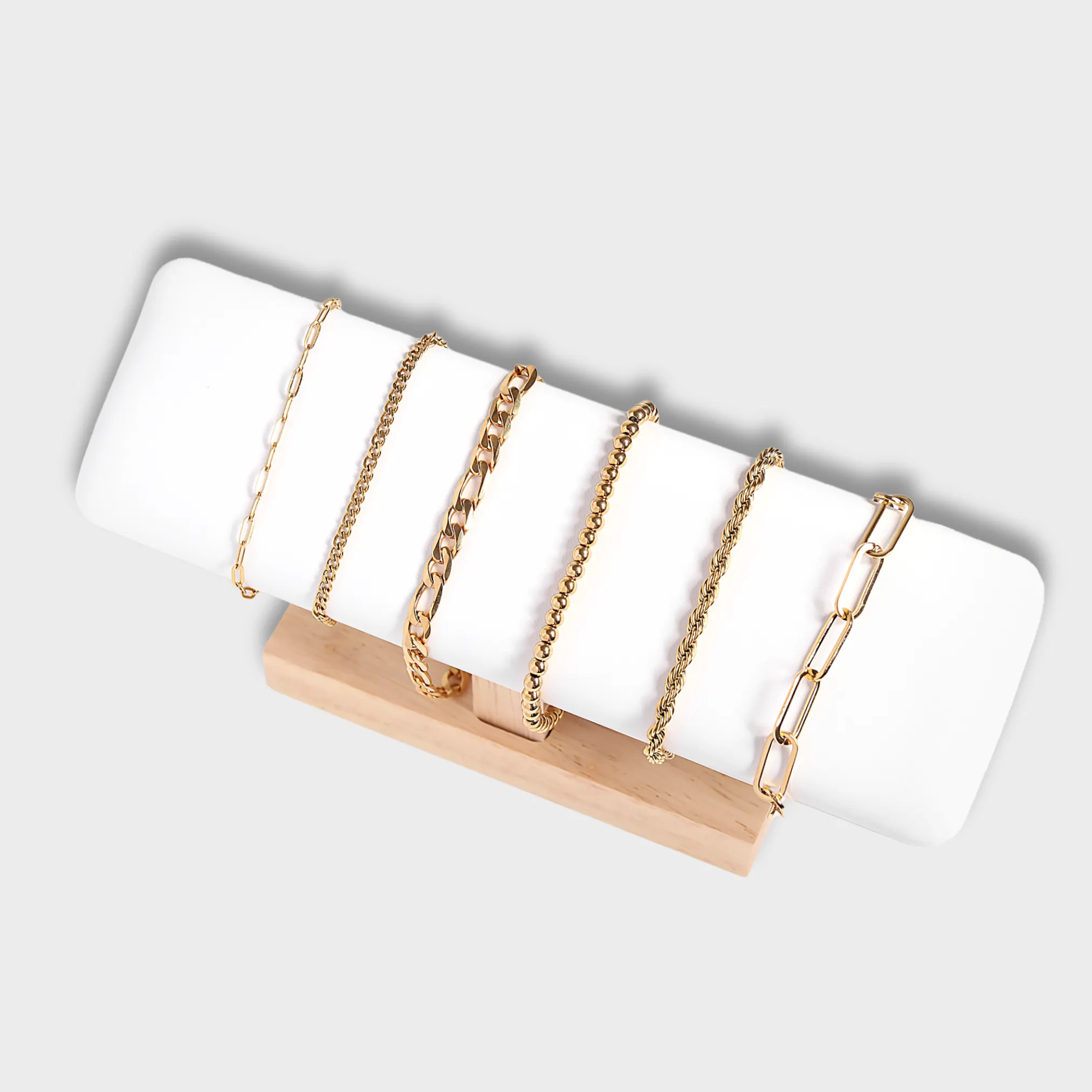 Avery 18k Gold PVD Figaro Chain Anklet