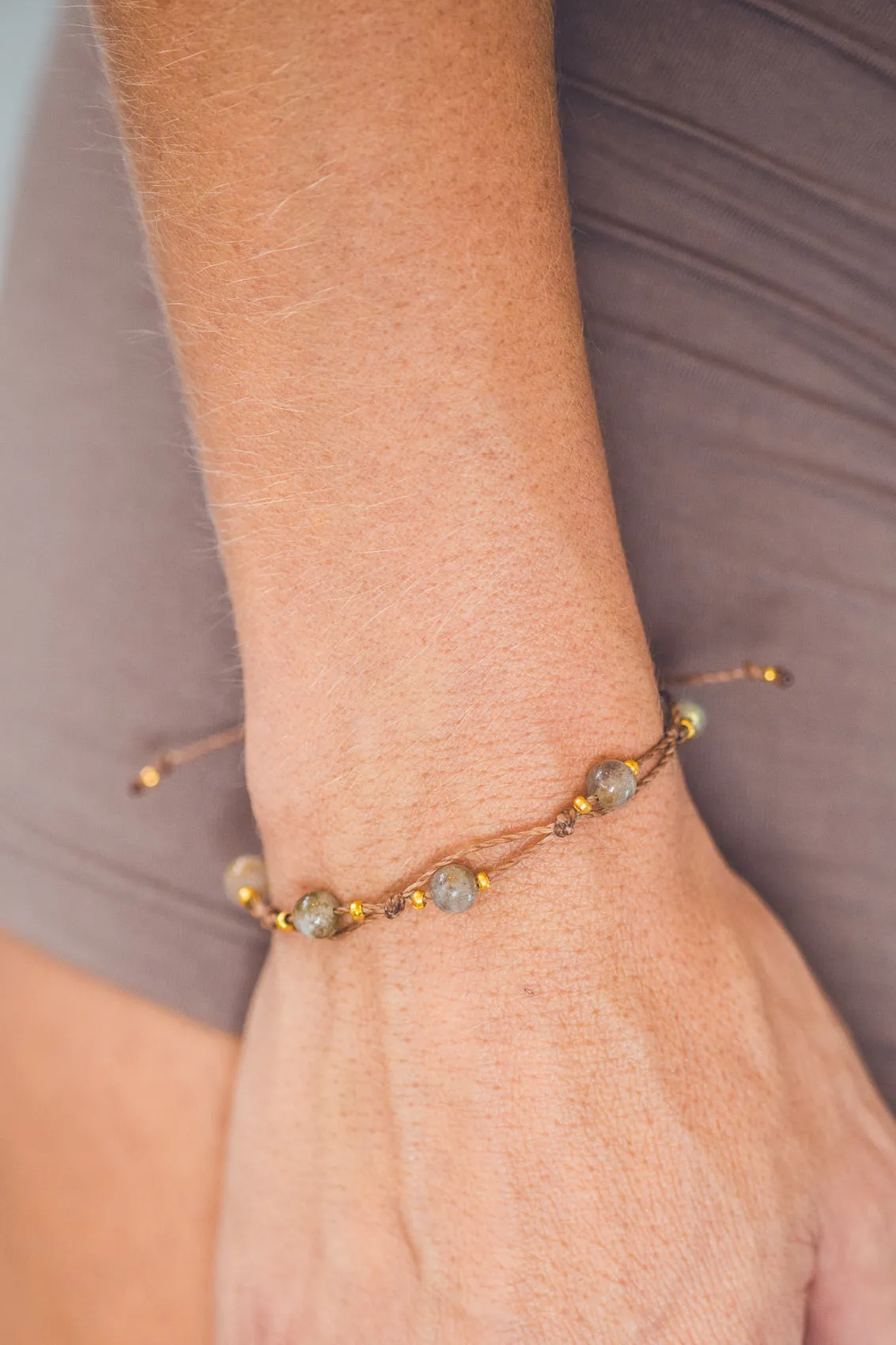 CRYSTAL MACRAME BRACELET