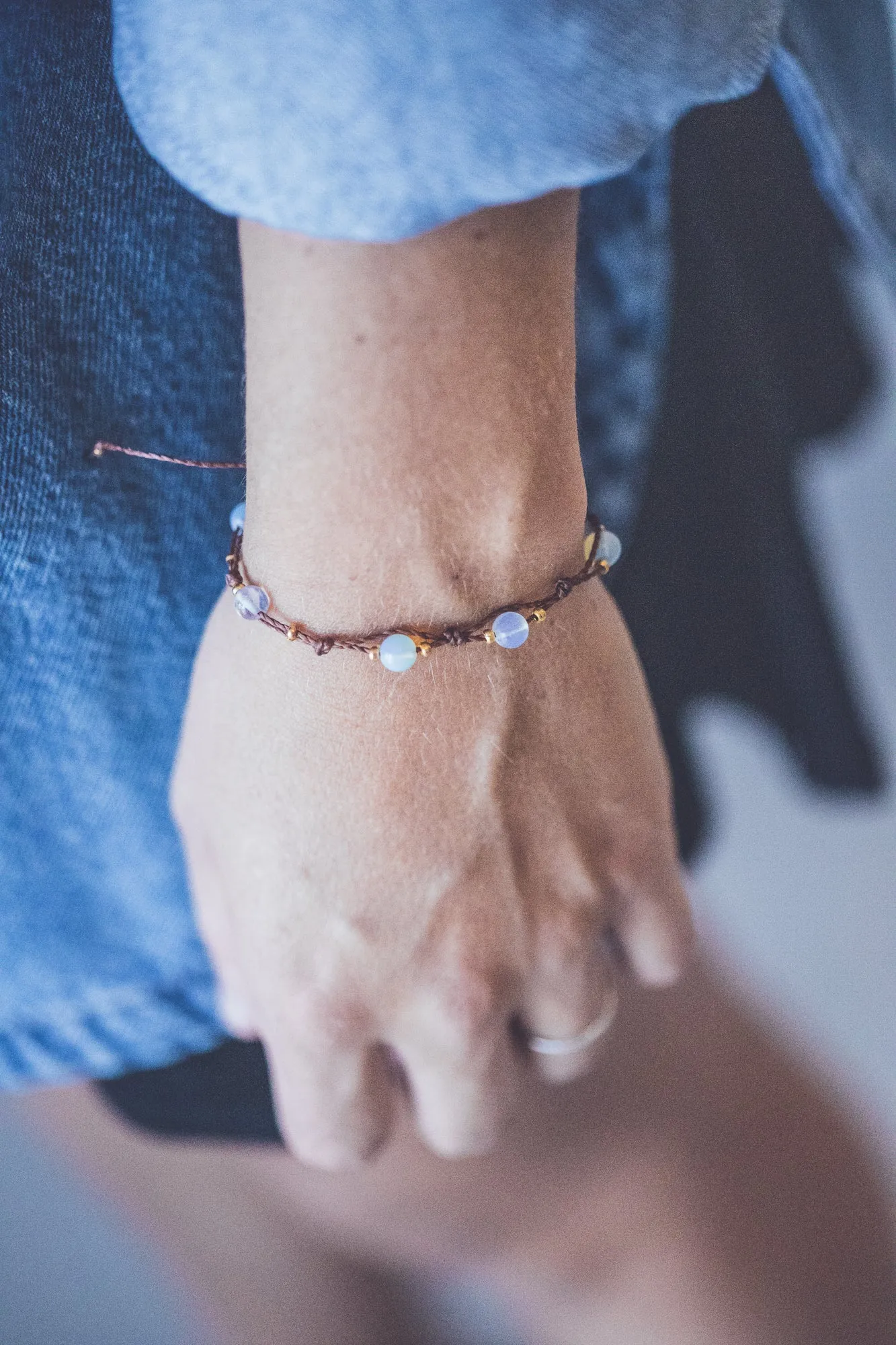 CRYSTAL MACRAME BRACELET