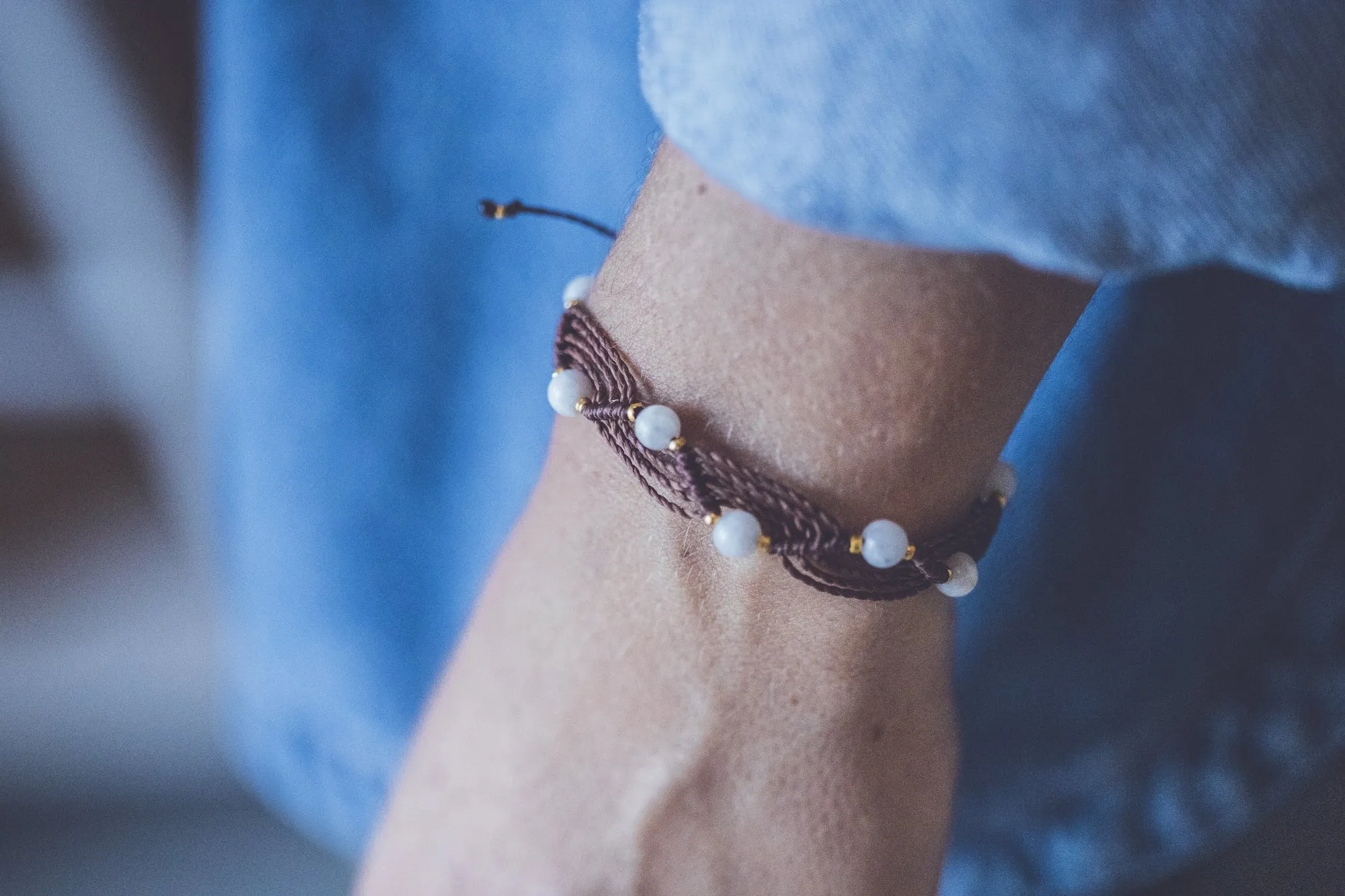 CRYSTAL MACRAME WAVES BRACELET