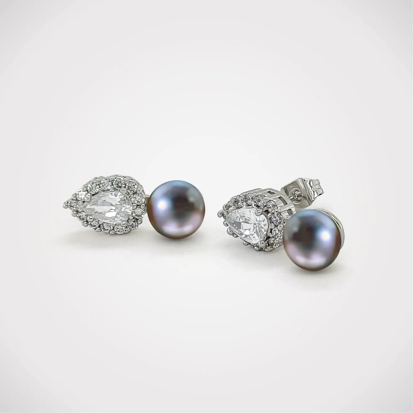 Crystal Pearl Earring