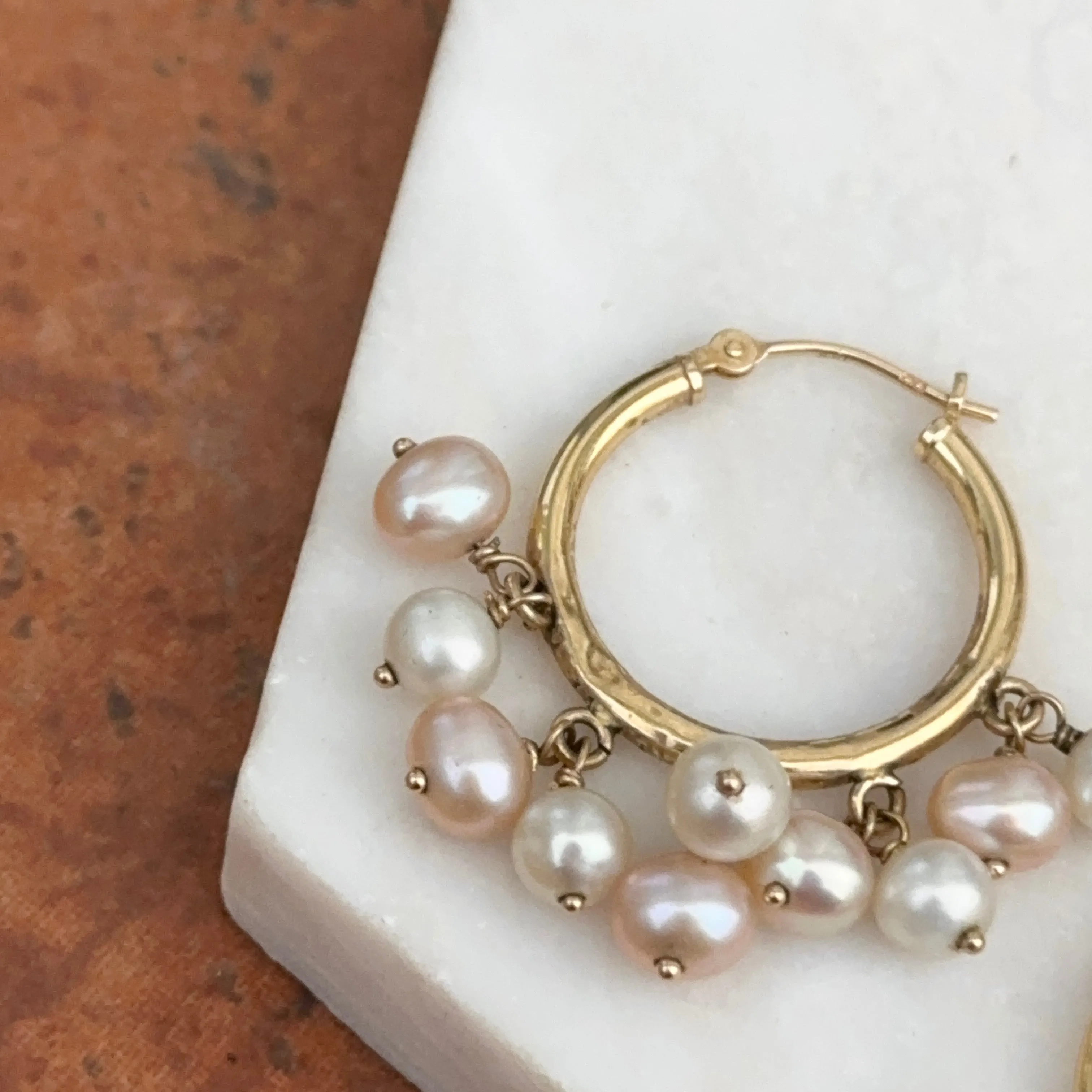 Estate 14KT Yellow Gold Hoop Earrings    Freshwater Pearl Dangles