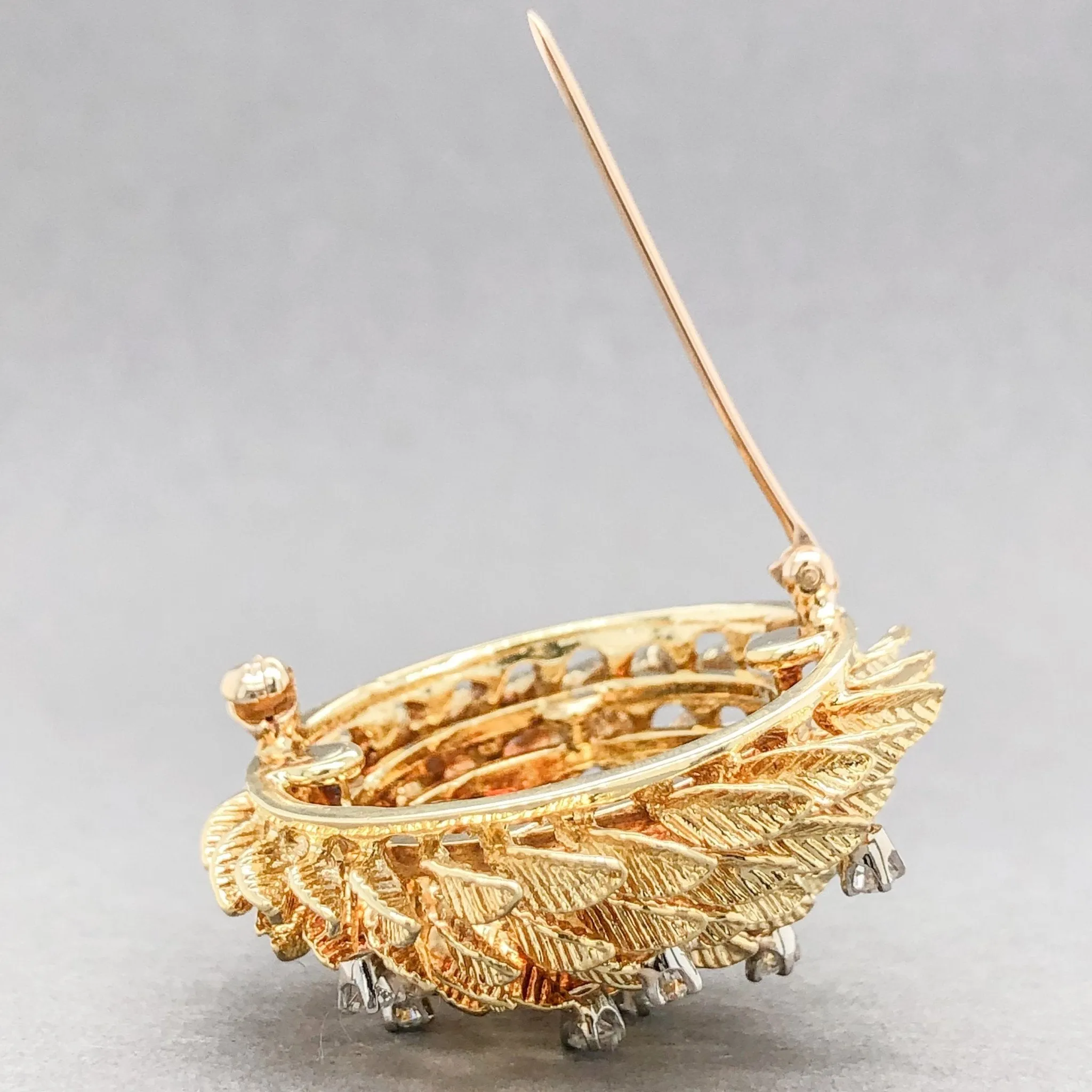 Estate 18K Y Gold 0.40cttw G-H/SI1-2 Diamond Floral Brooch
