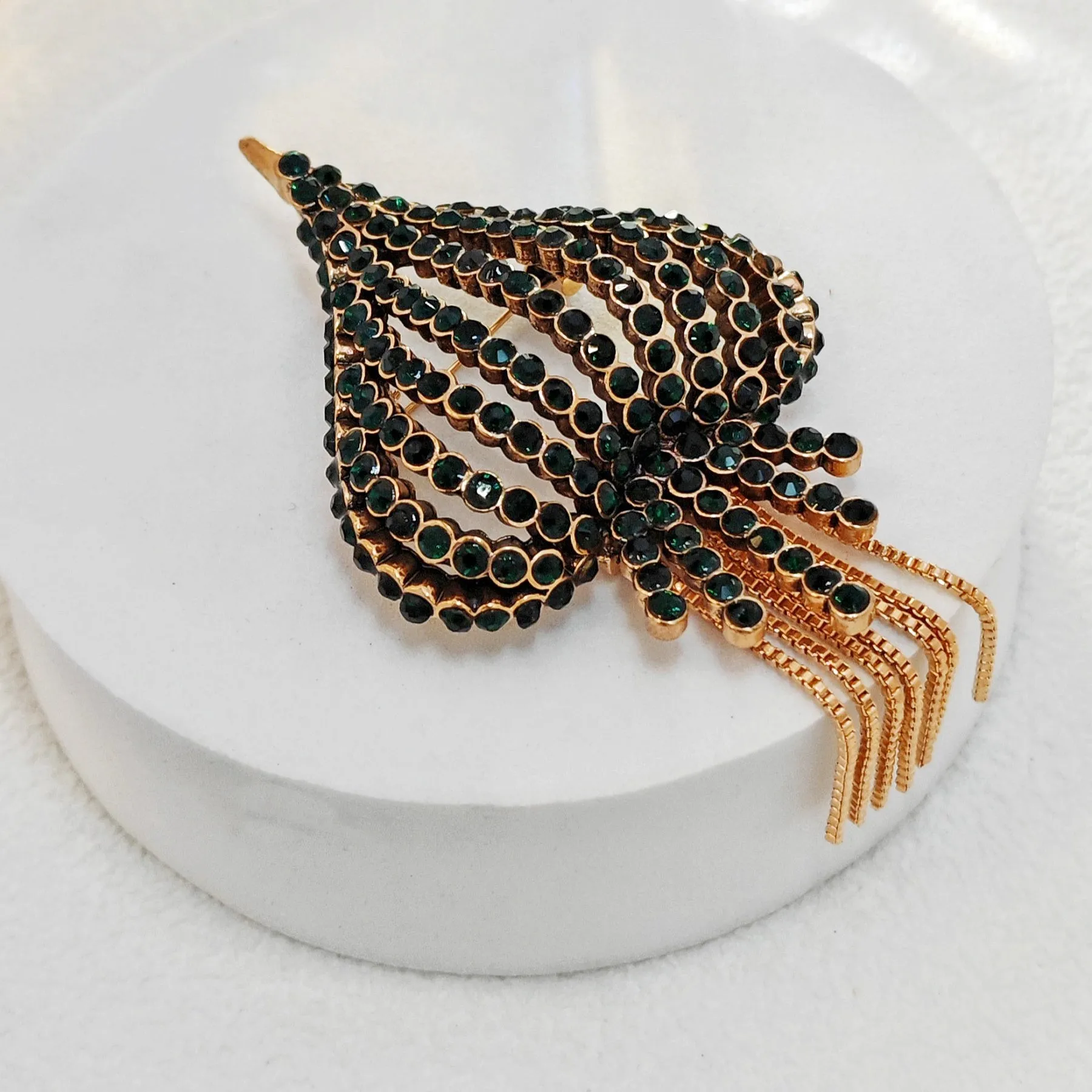 Fantastic Vintage Spade Green Crystal Sea Jellies Brooch Ocean Medusa Jewelry