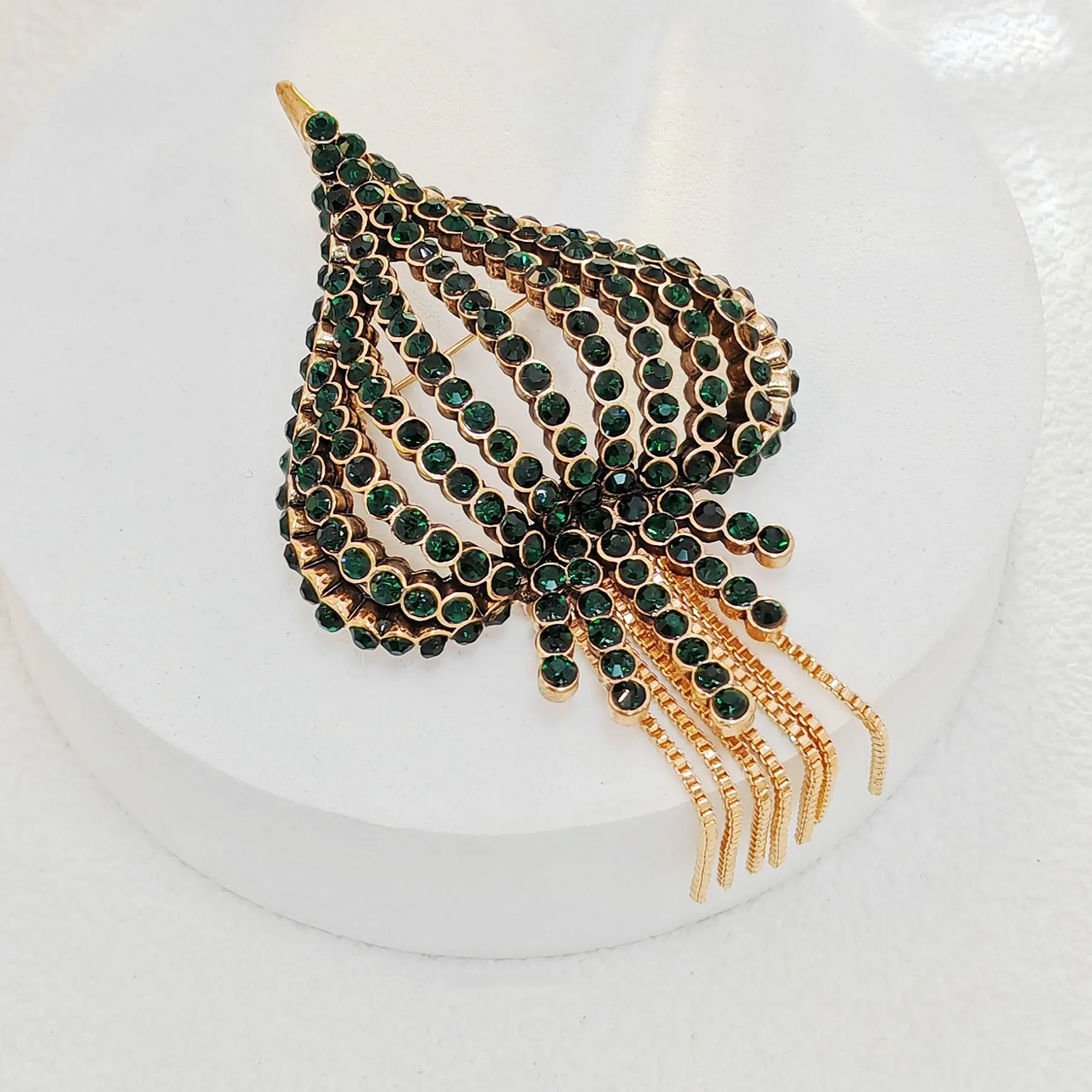 Fantastic Vintage Spade Green Crystal Sea Jellies Brooch Ocean Medusa Jewelry