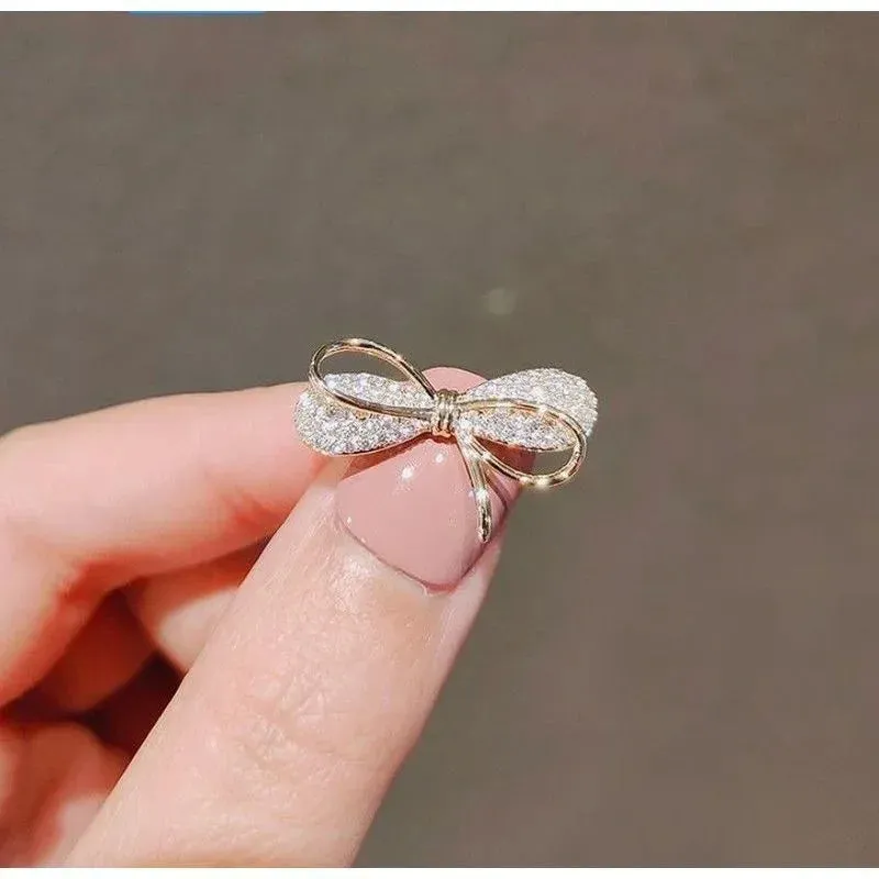 Fashion Bow and Flower Brooch Set