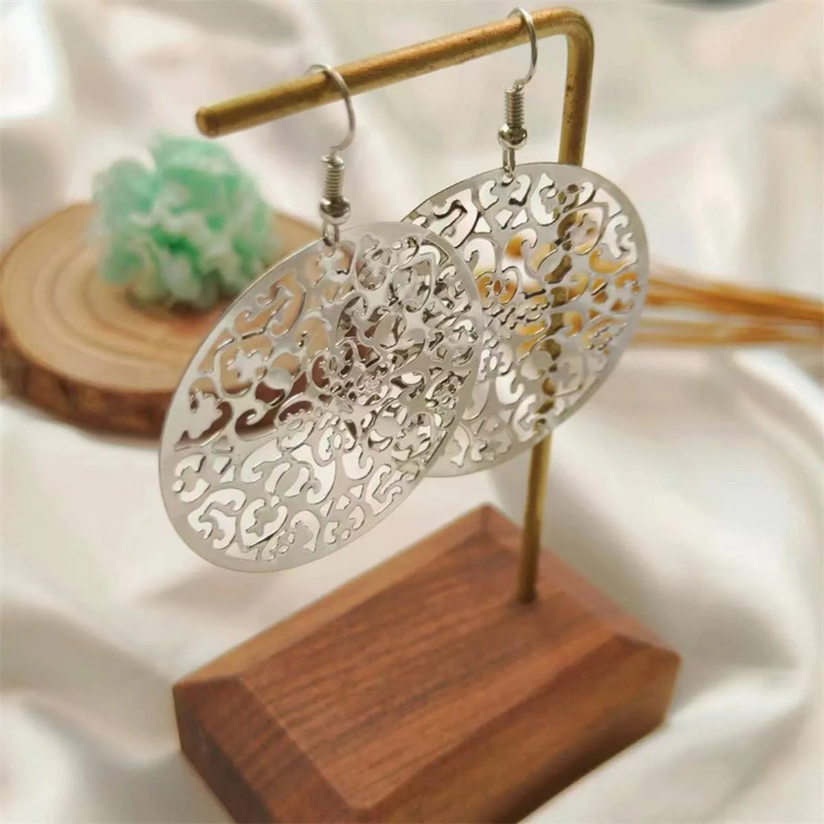Filigree Disc Earring