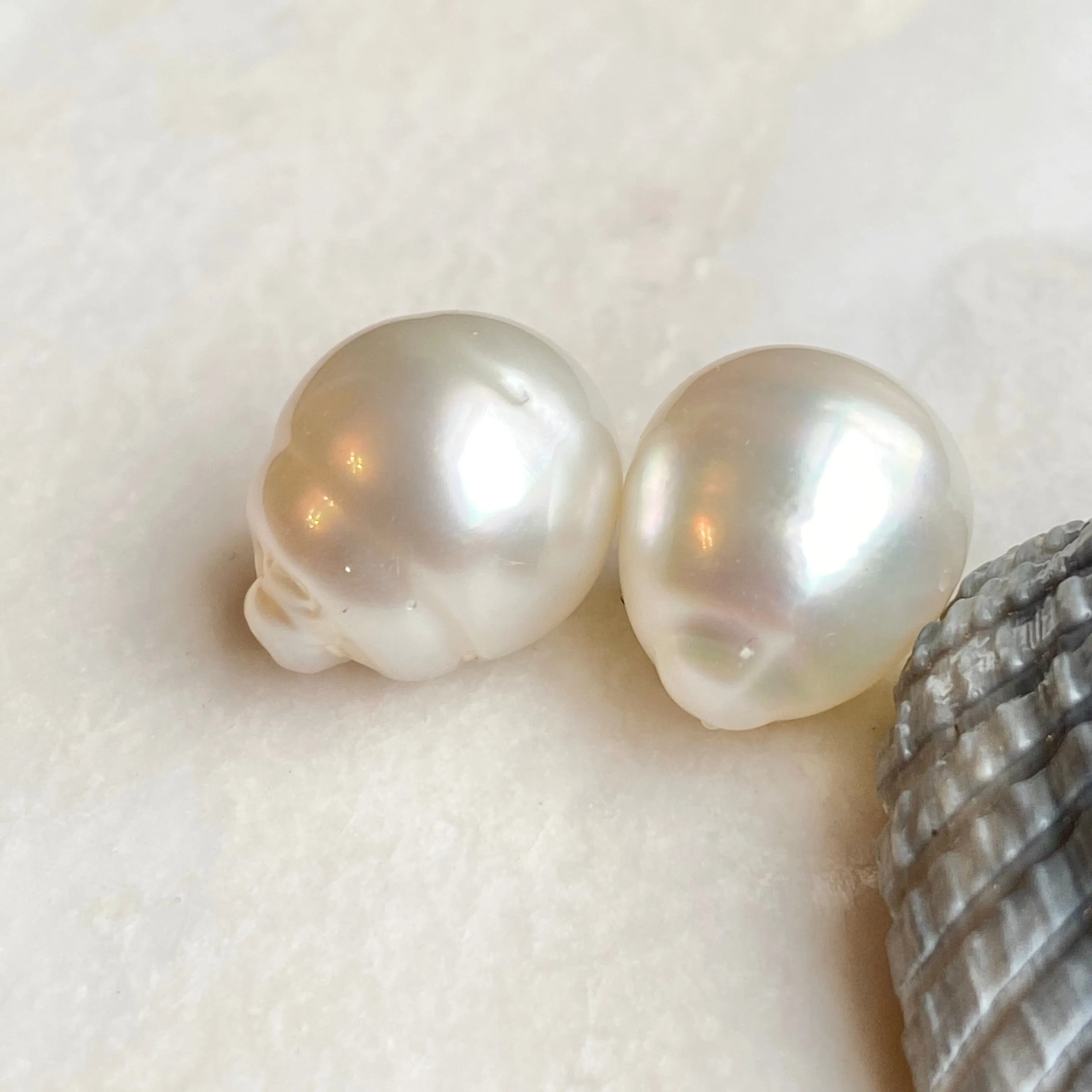 Genuine Paspaley South Sea Loose Pearl Pair "Fine" Quality 14mm