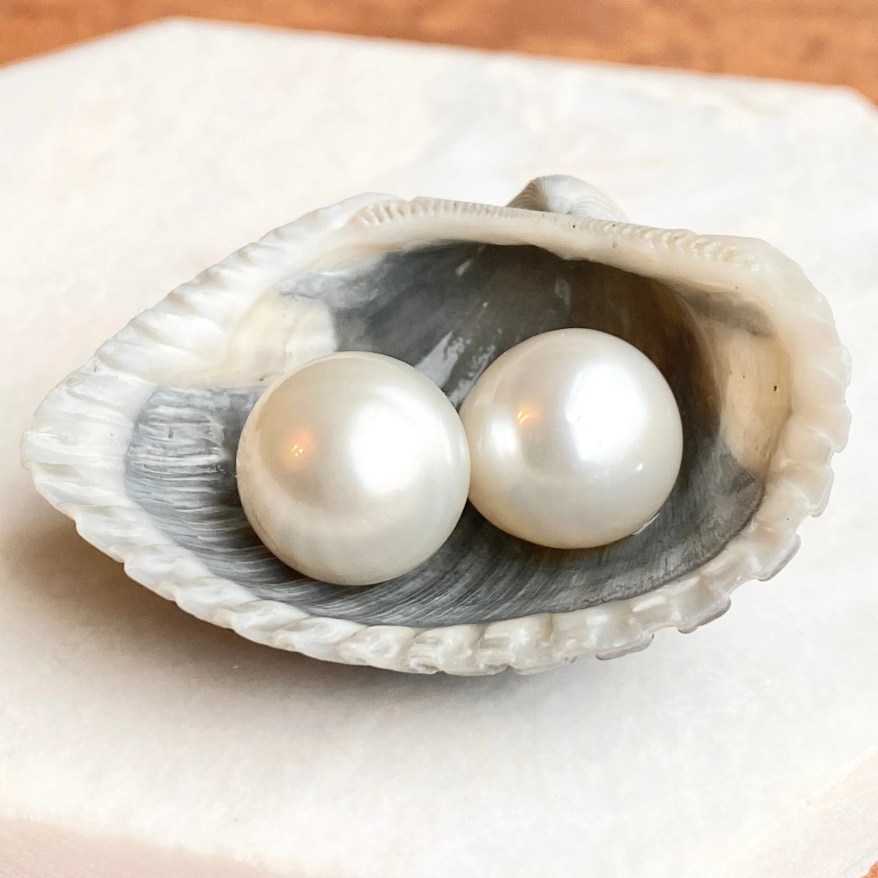 Genuine Paspaley South Sea Loose Pearl Pair "Fine" Quality 14mm