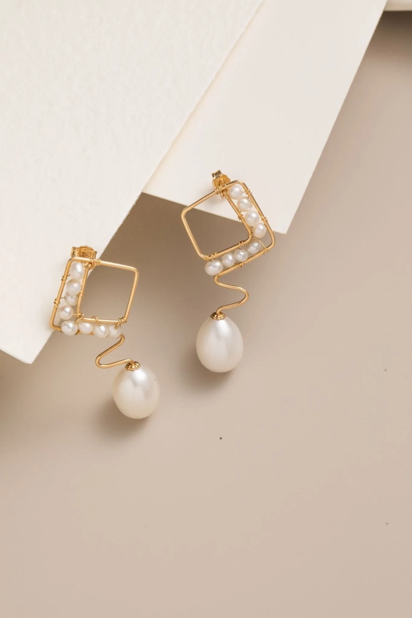 Geometric Series Wave Pearl Teardrop Earrings