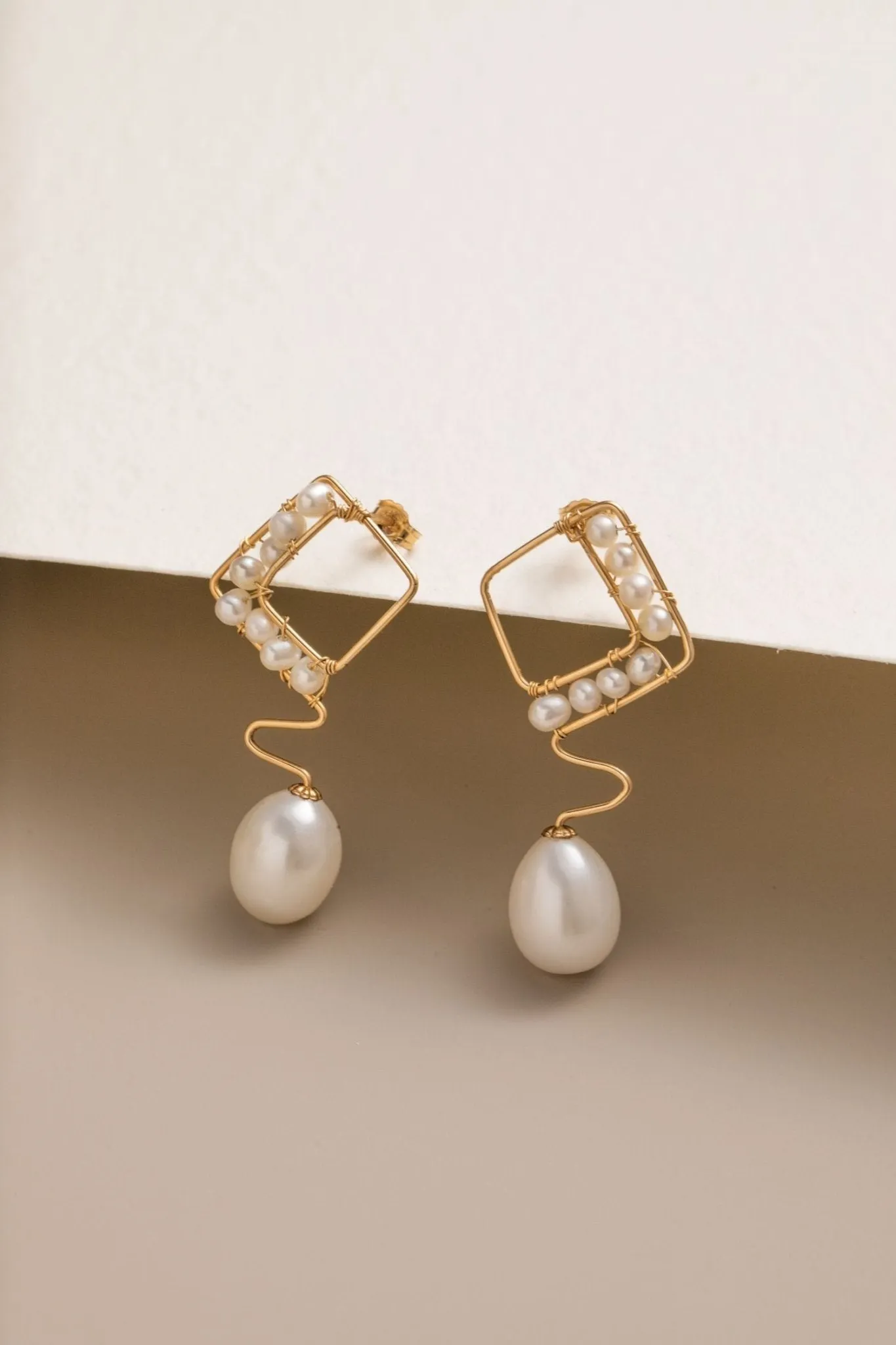 Geometric Series Wave Pearl Teardrop Earrings