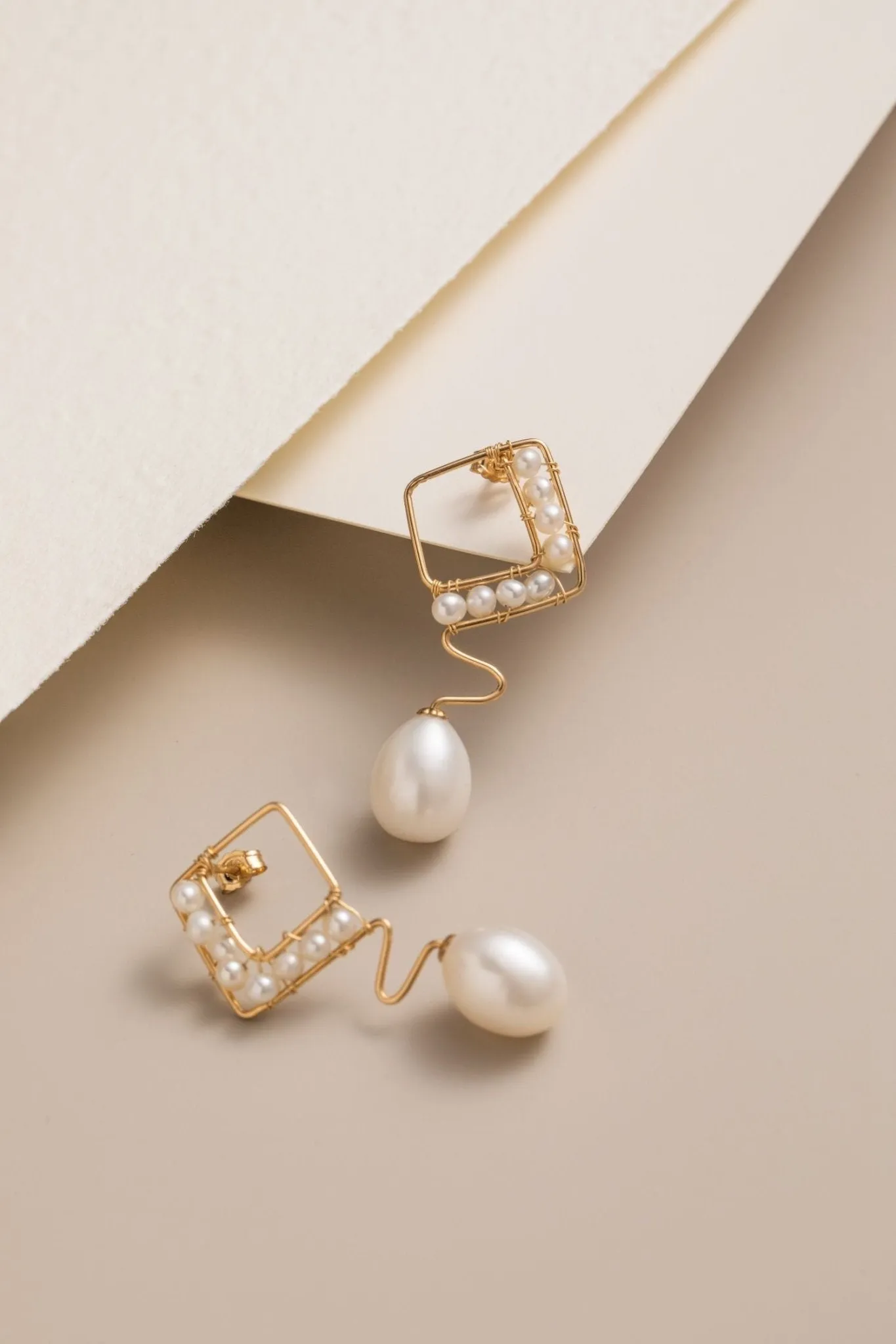 Geometric Series Wave Pearl Teardrop Earrings