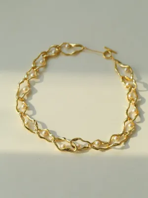 Geometric Twisted Grey Pearl Chain Necklaces
