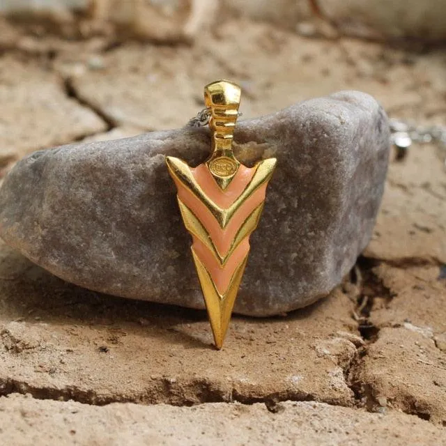 Glow in the Dark Chain Arrow Pendant