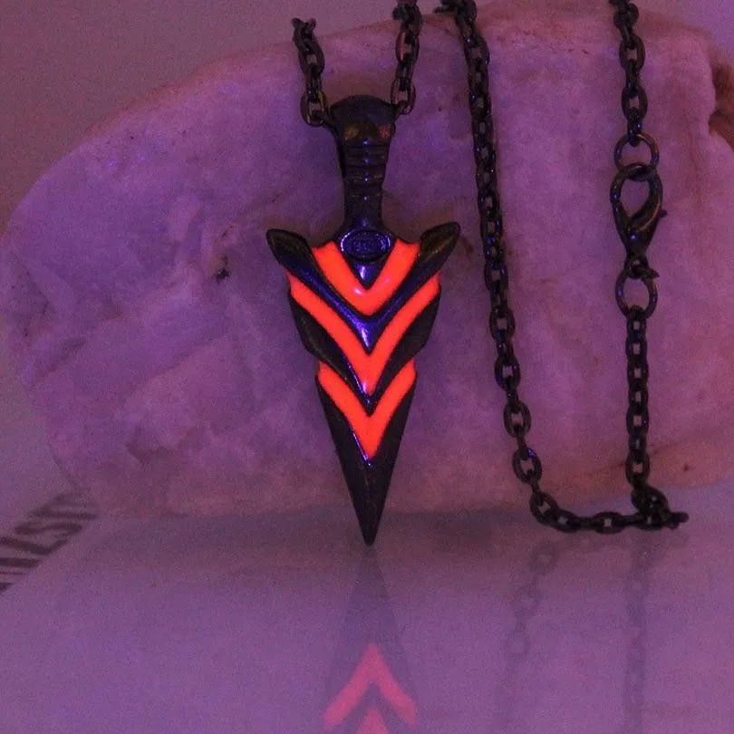 Glow in the Dark Chain Arrow Pendant