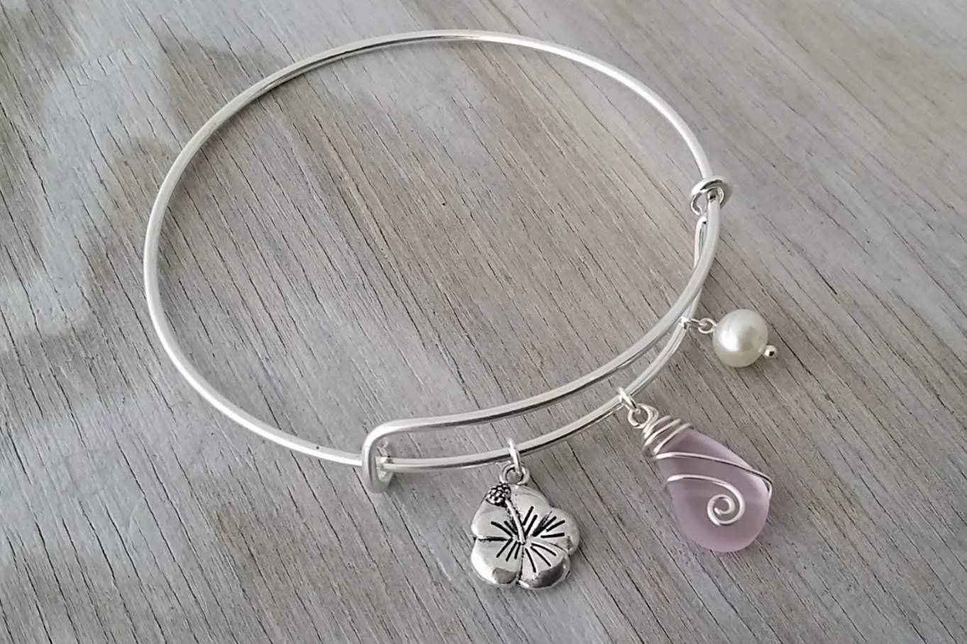 Hawaiian Jewelry Sea Glass Bracelet, Pink Bracelet Hibiscus Pearl Beach Bracelet, Sea Glass Jewelry Birthday Gift (October Birthstone)