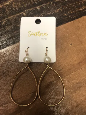 Kinsley Pearl Teardrop Earring