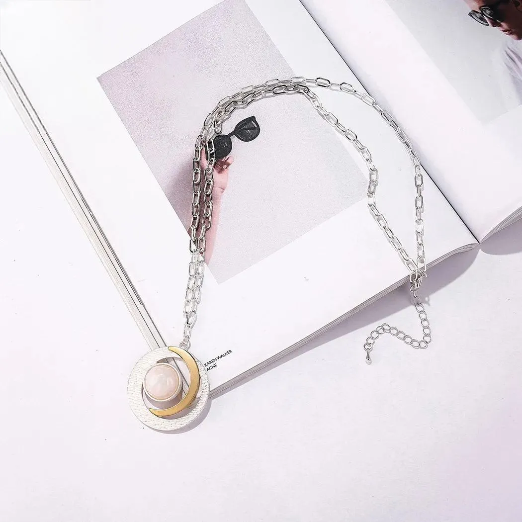 Long Chains Geometric Necklace with Big Bead