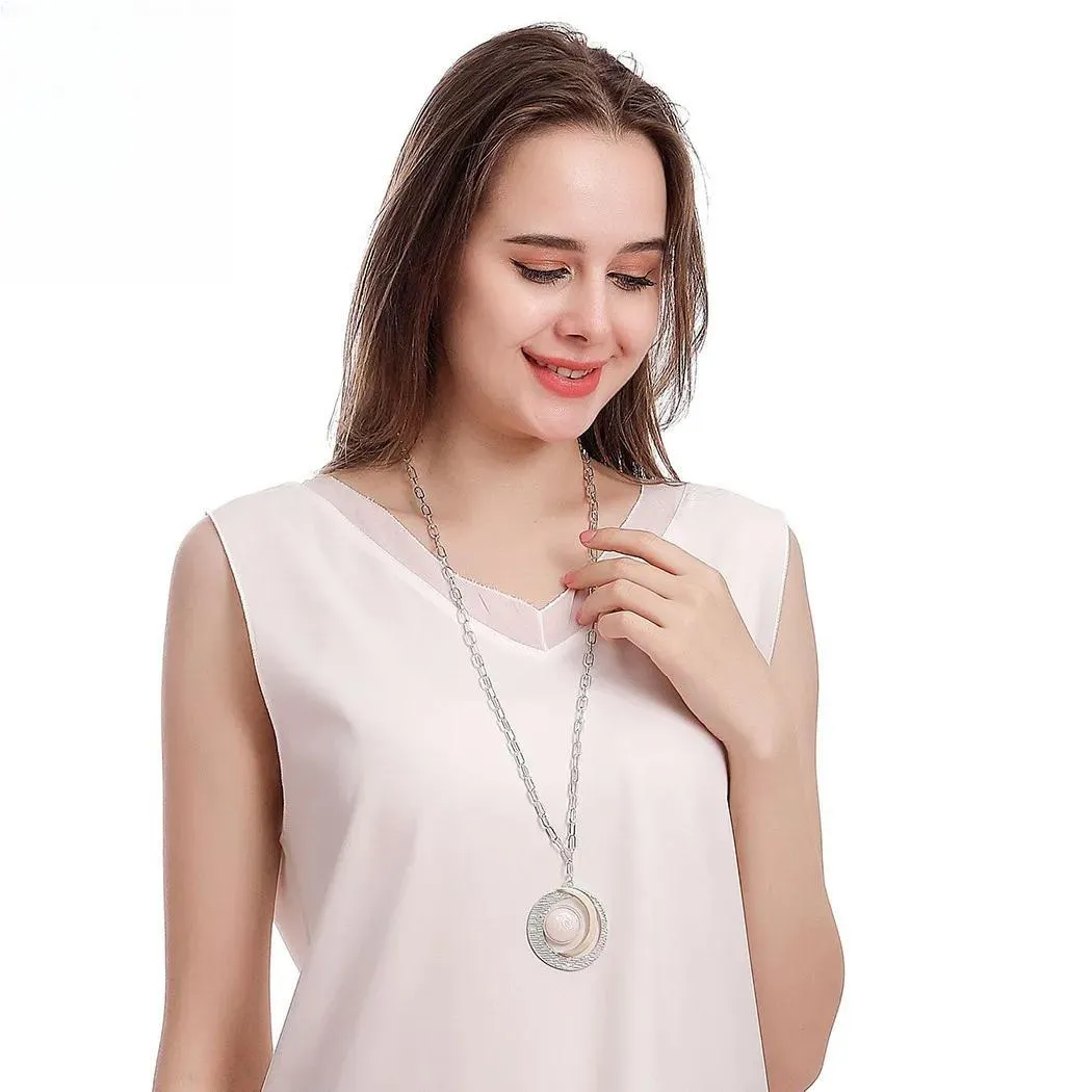 Long Chains Geometric Necklace with Big Bead