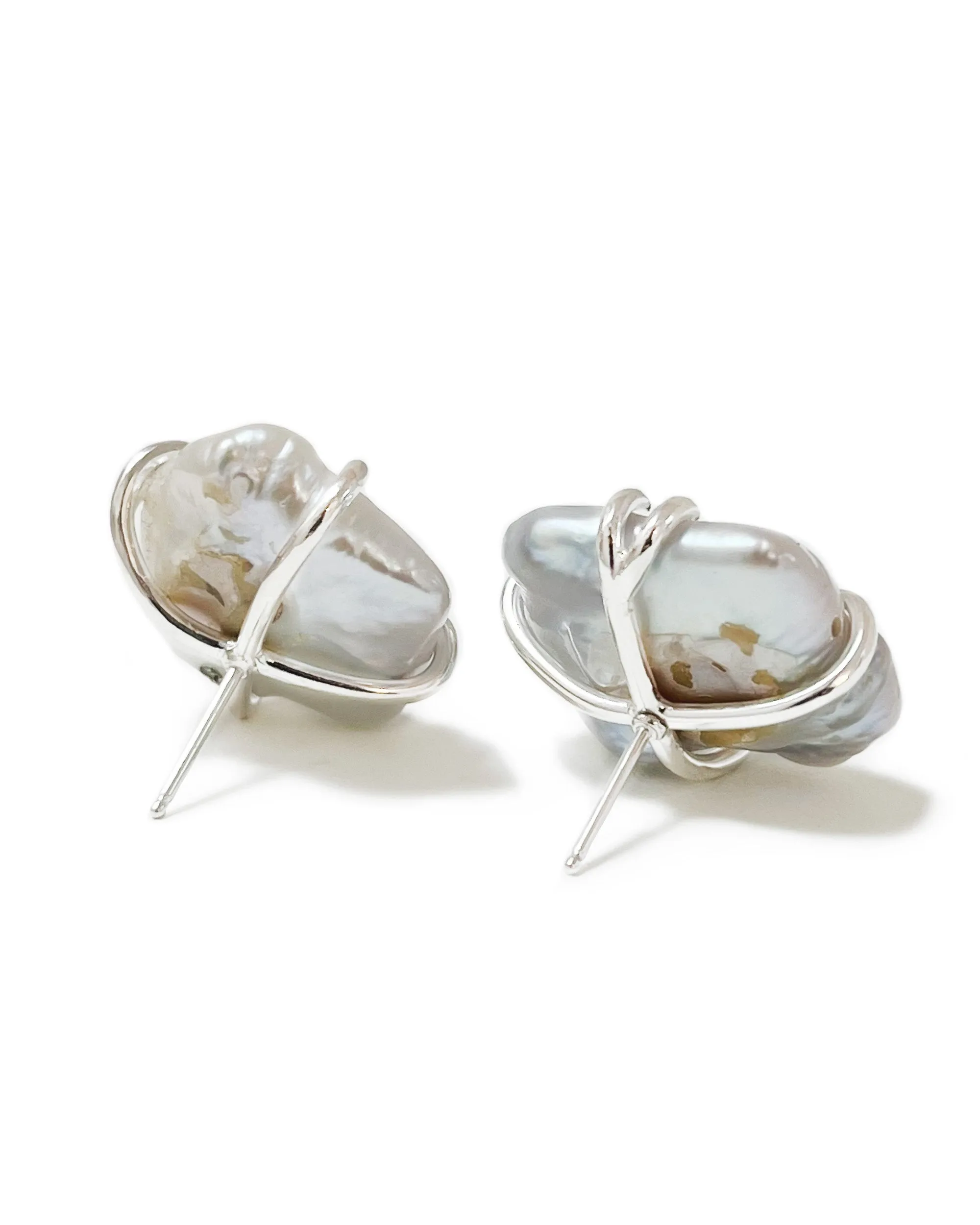 Lu Pearl Studs Large