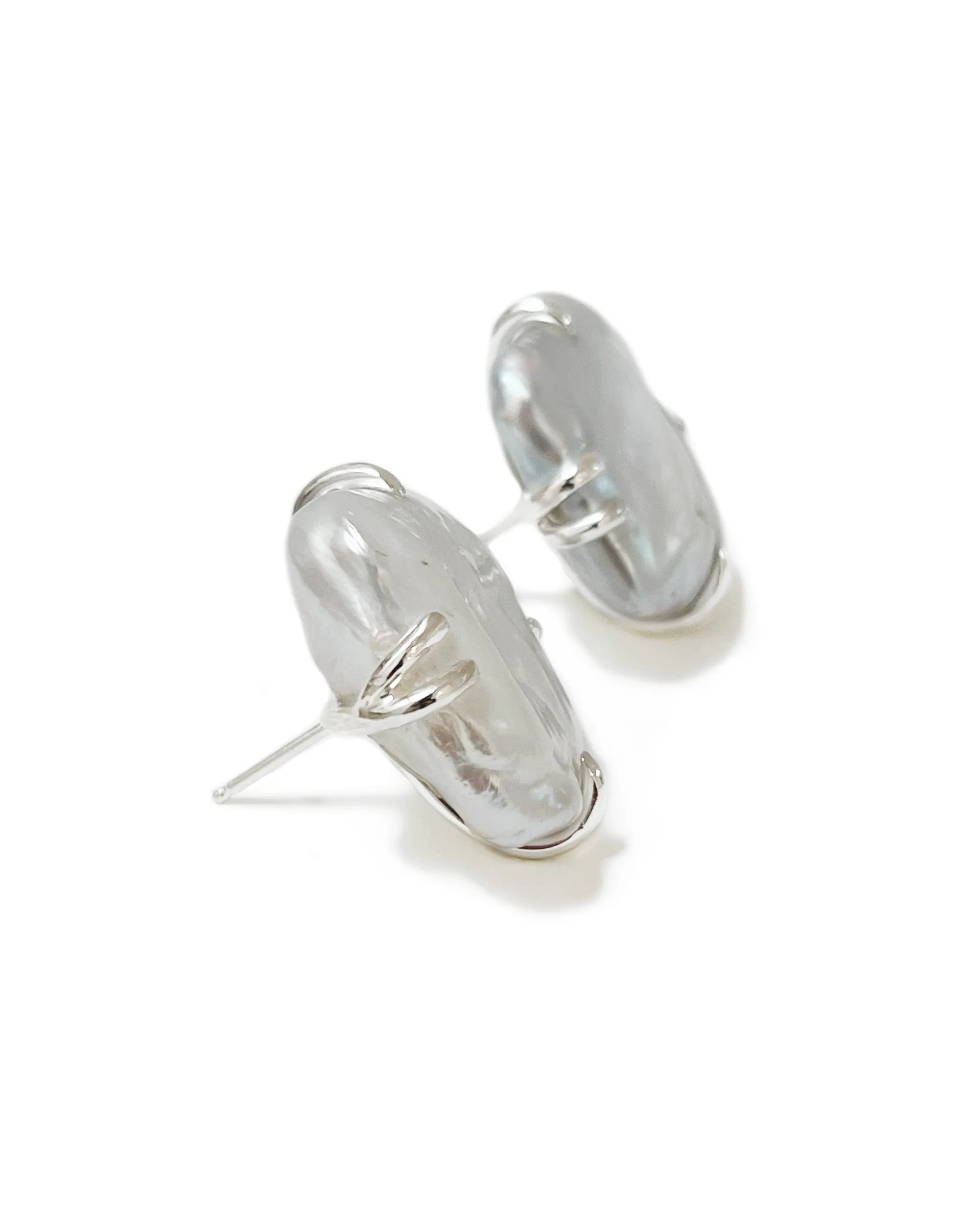 Lu Pearl Studs Large