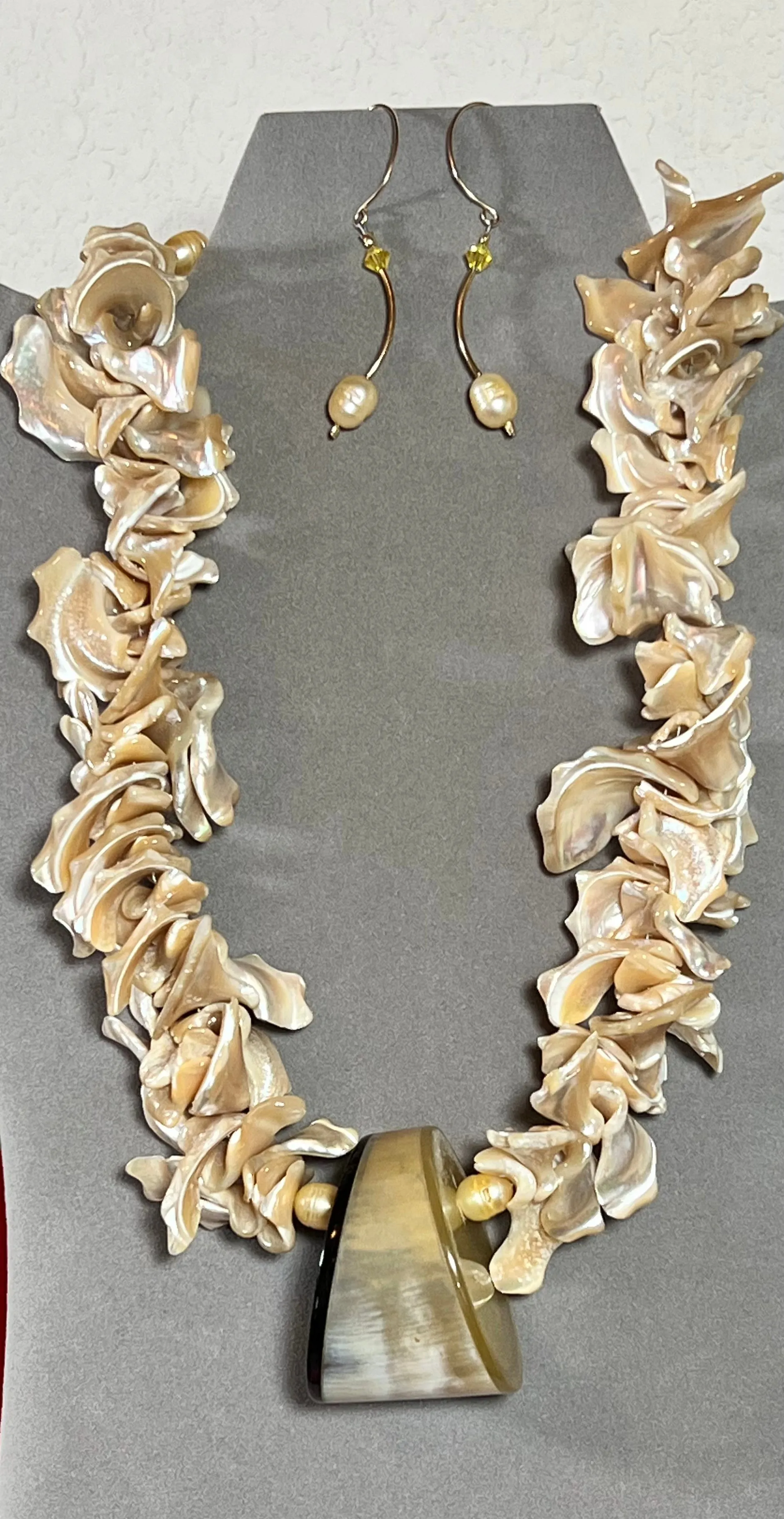 Mother of Pearl Necklace Set #22032