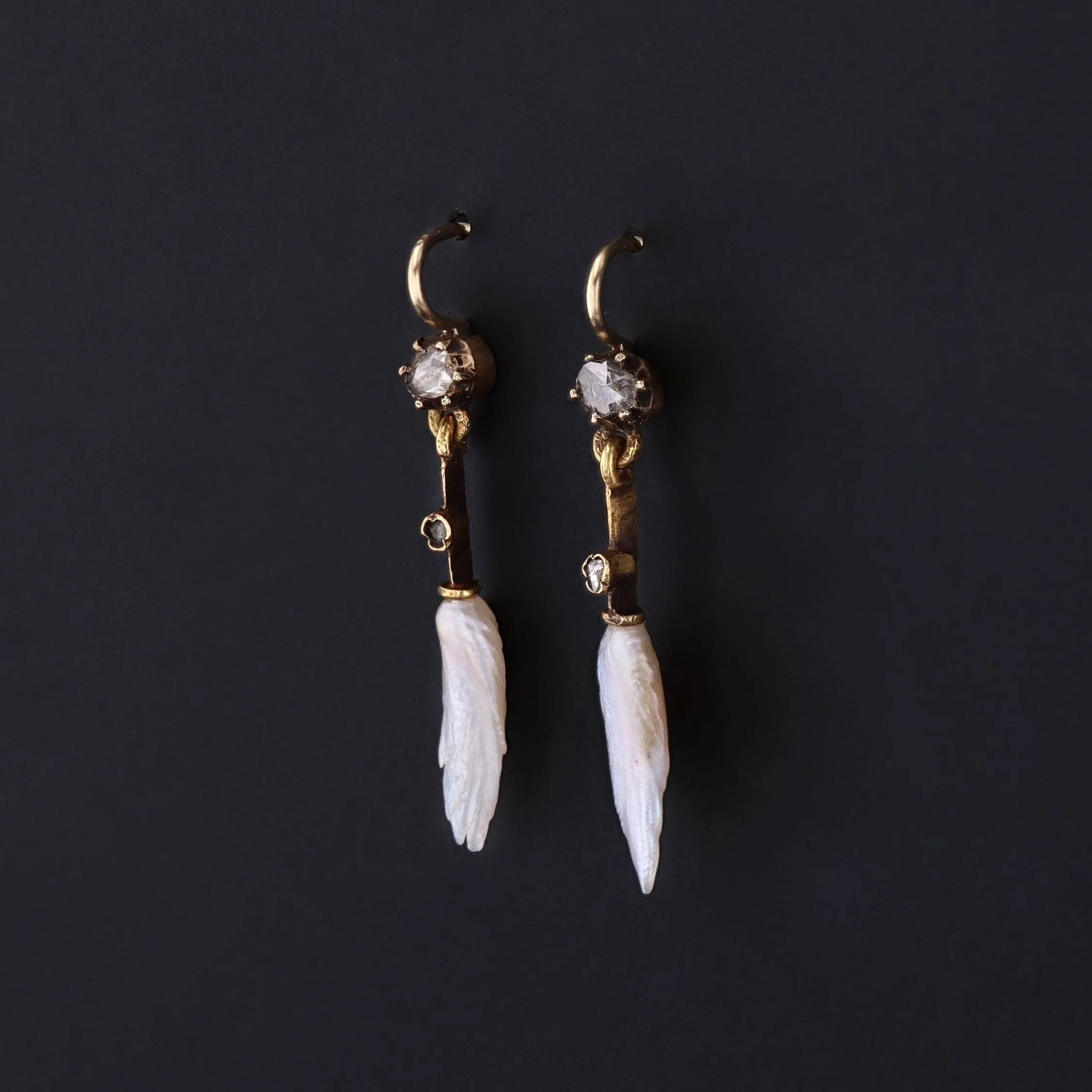 Pearl Earring | Dogtooth Pearl Earrings