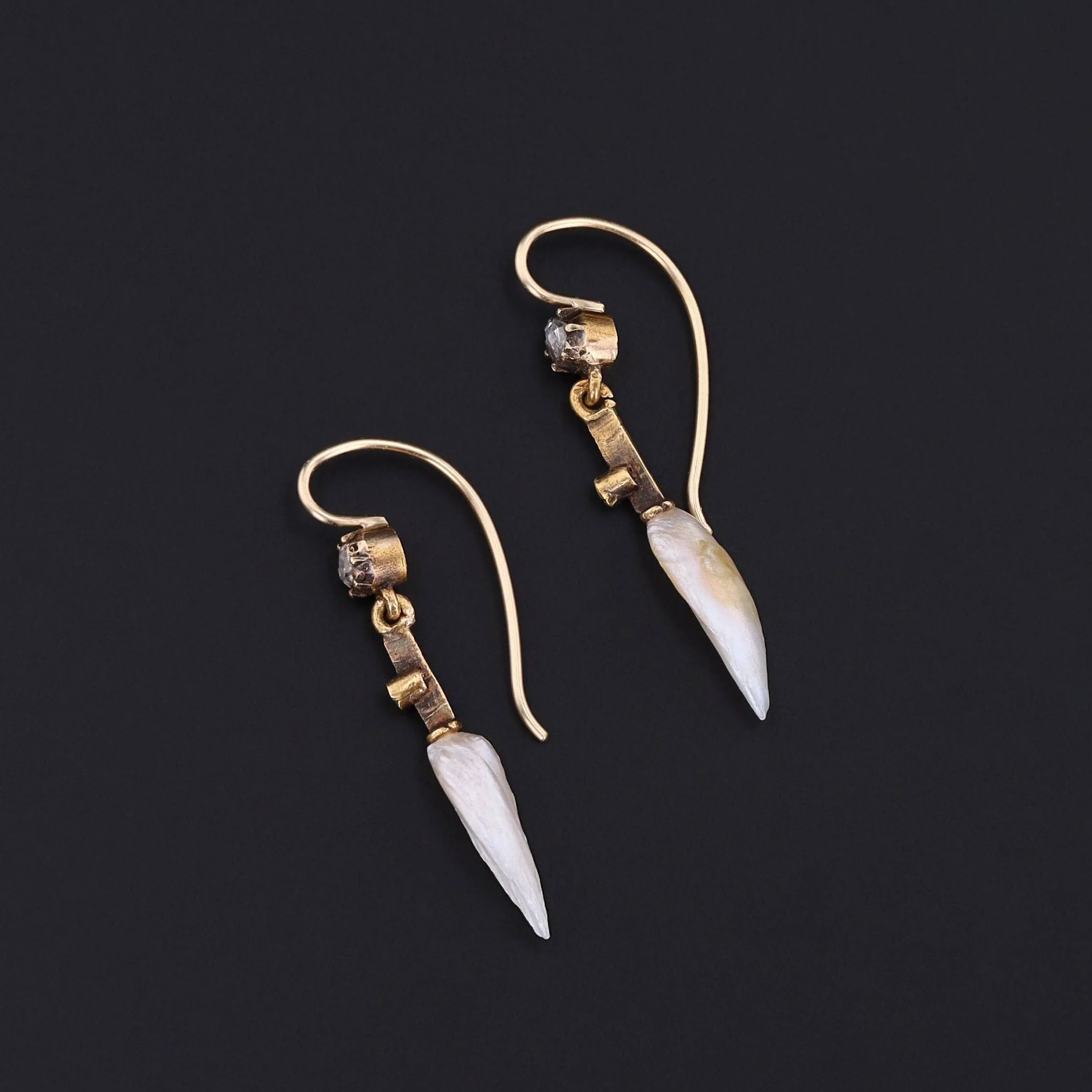Pearl Earring | Dogtooth Pearl Earrings