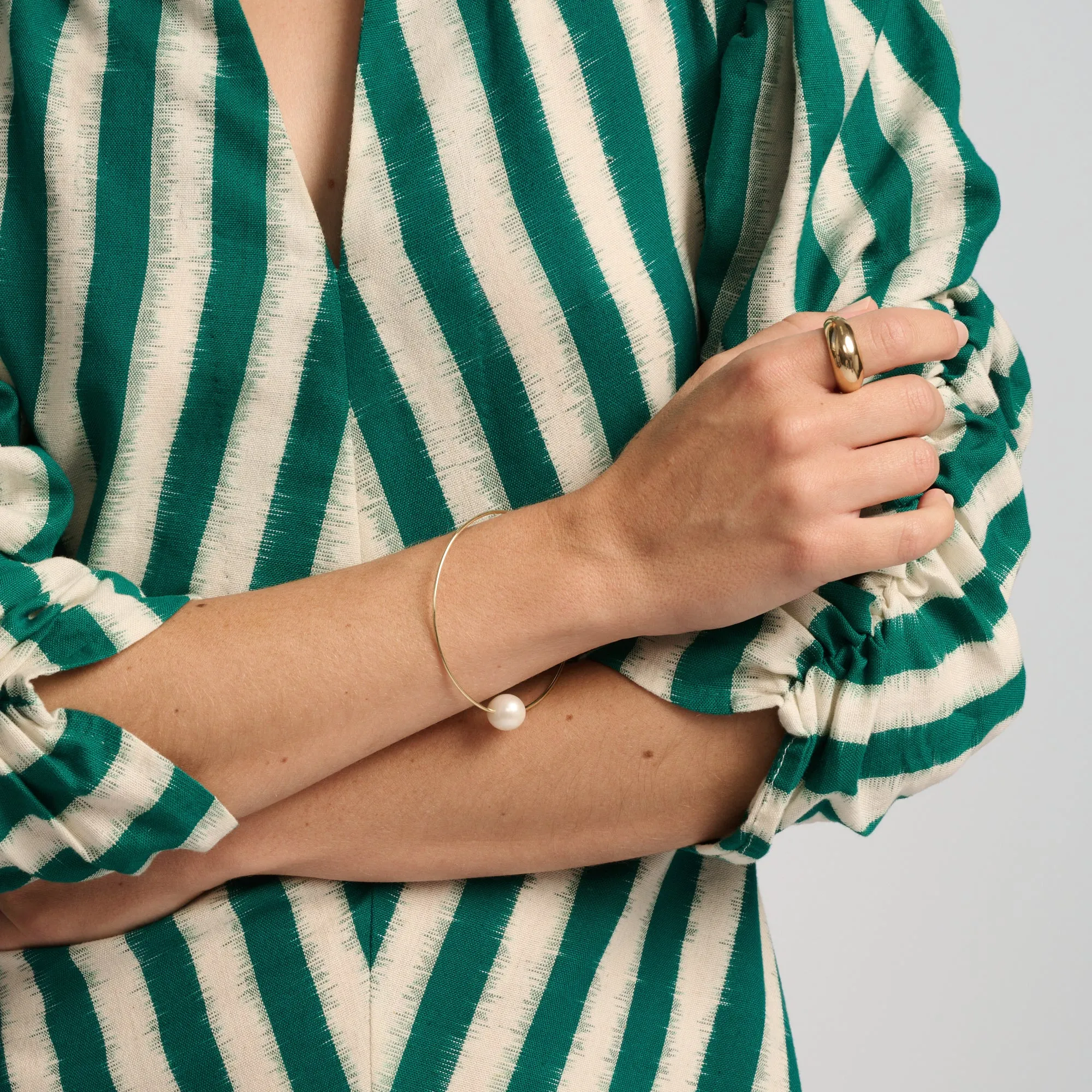 Pearl Orbit Bangle