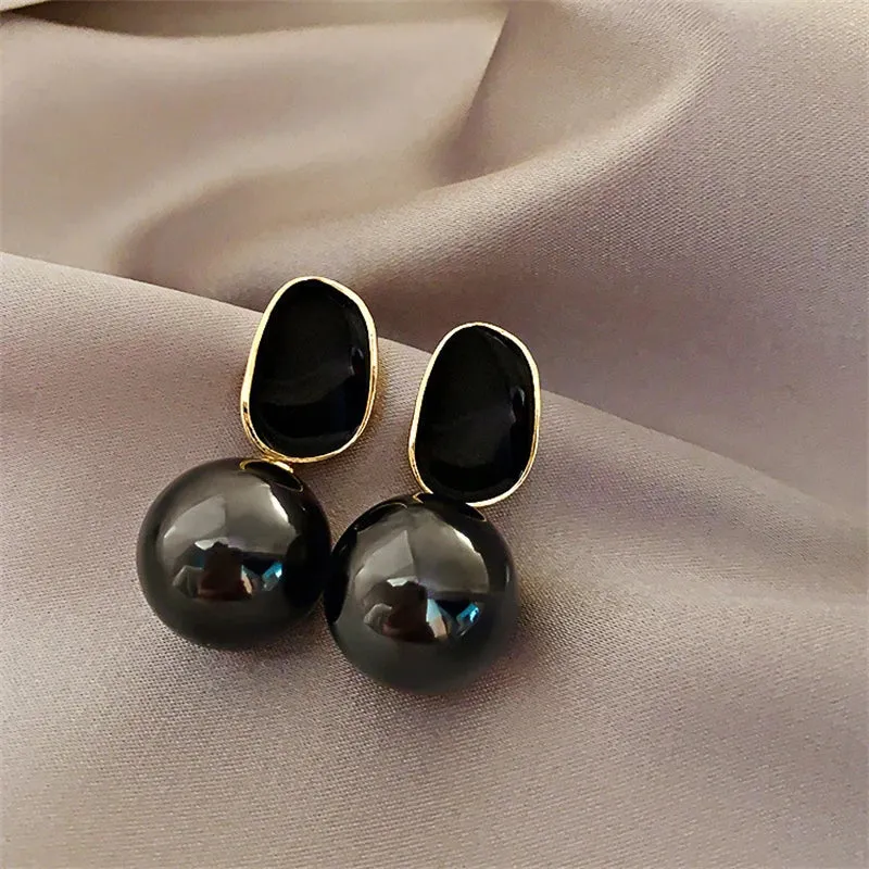 Pink White Pearl Dangle Earrings for Women Black Geometric Acrylic Round Ball Pendants Drop Earrings Elegant Ear Jewelry