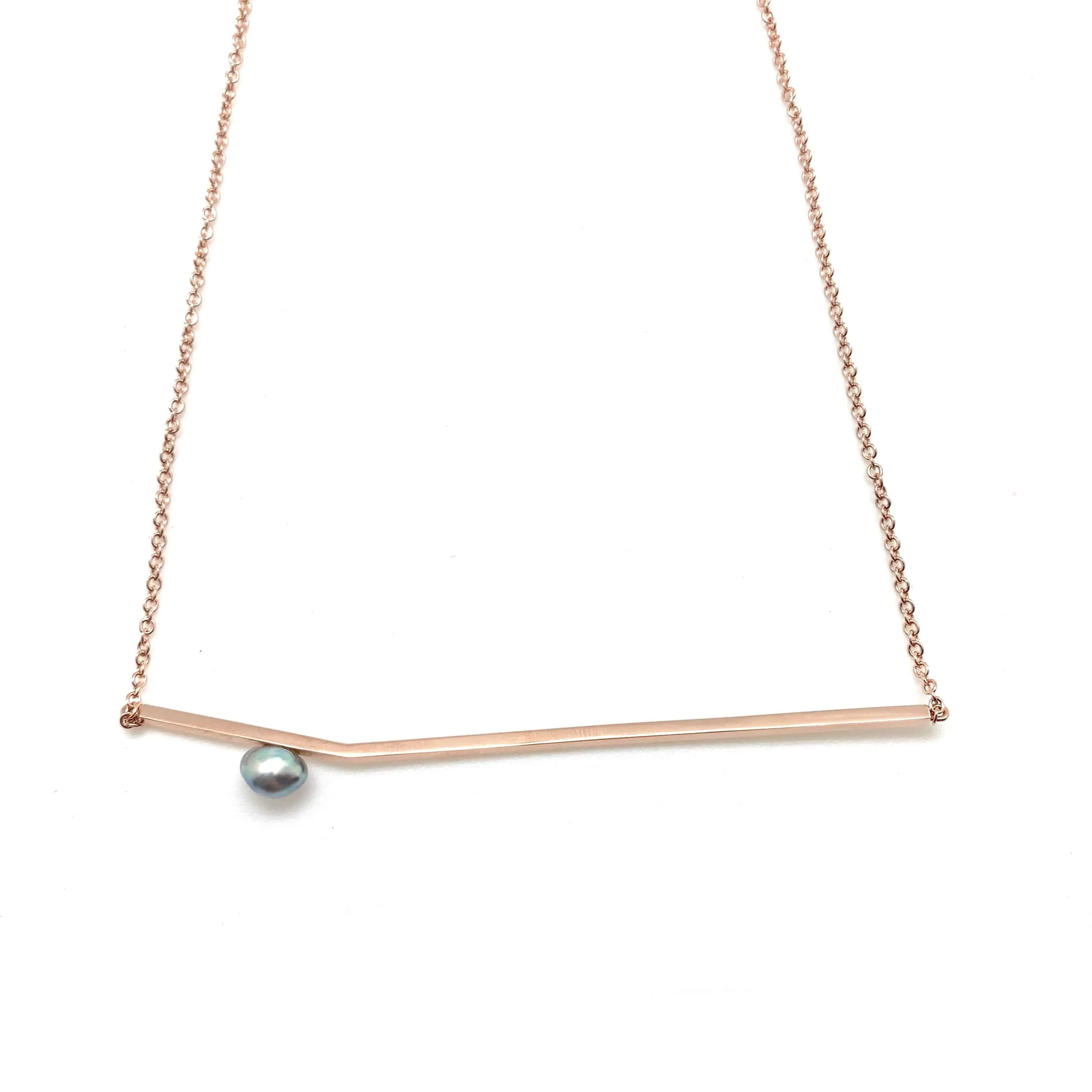 Rose Gold Pearl Line Necklace