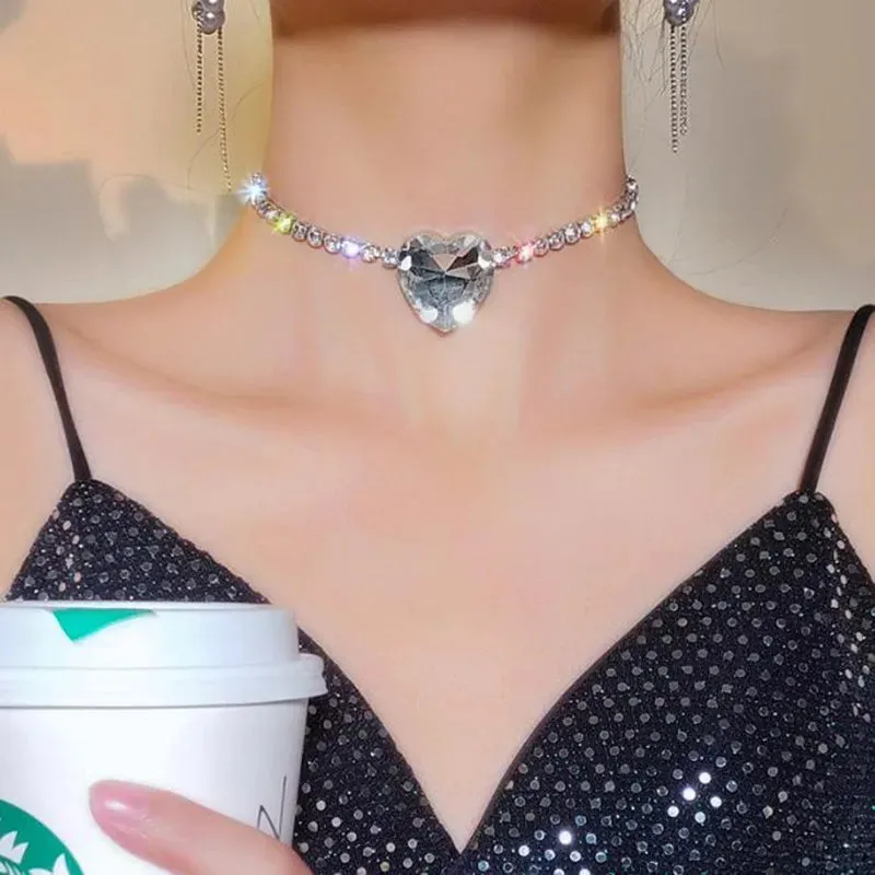 Shine Big Heart Crystal Choker Necklaces for Women Geometric Rhinestones Necklaces Statement Jewelry Party Gifts
