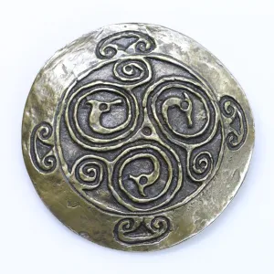 SOLD OUT: Vintage Peggy Yunque Jewelry | Bronze or Brass Greek Revival Brooch