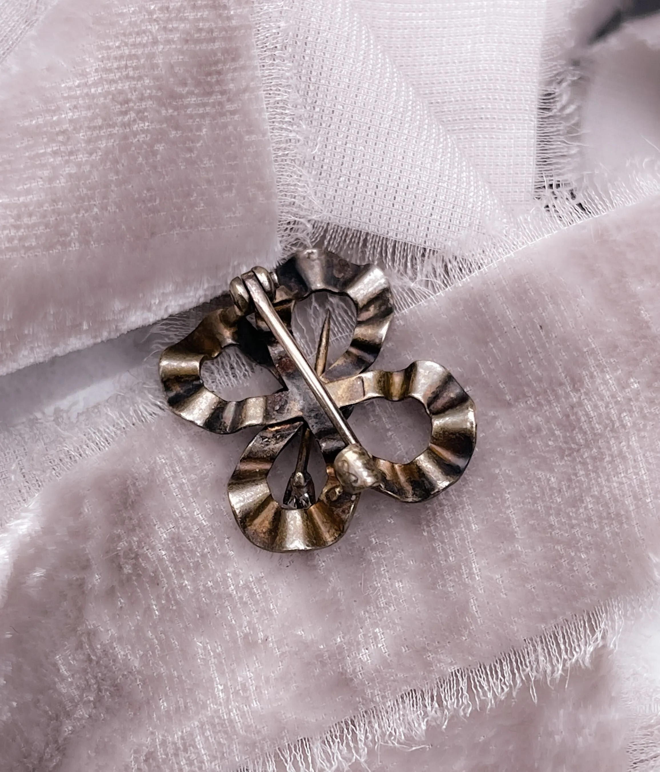 Stunning Forget-Me-Not Enameled Bow in 14k