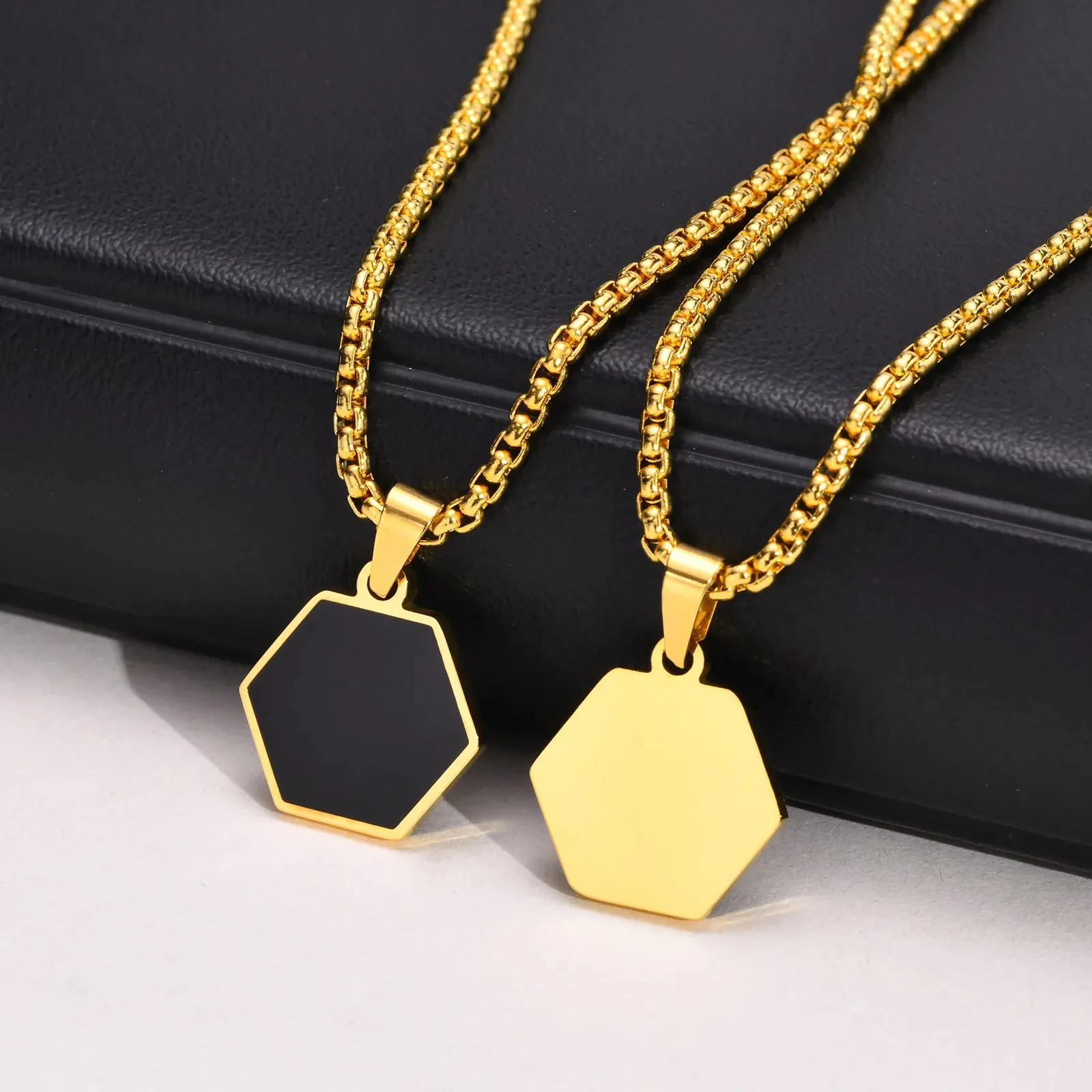 Stylish Gold Color Mens Geometric Square Necklaces