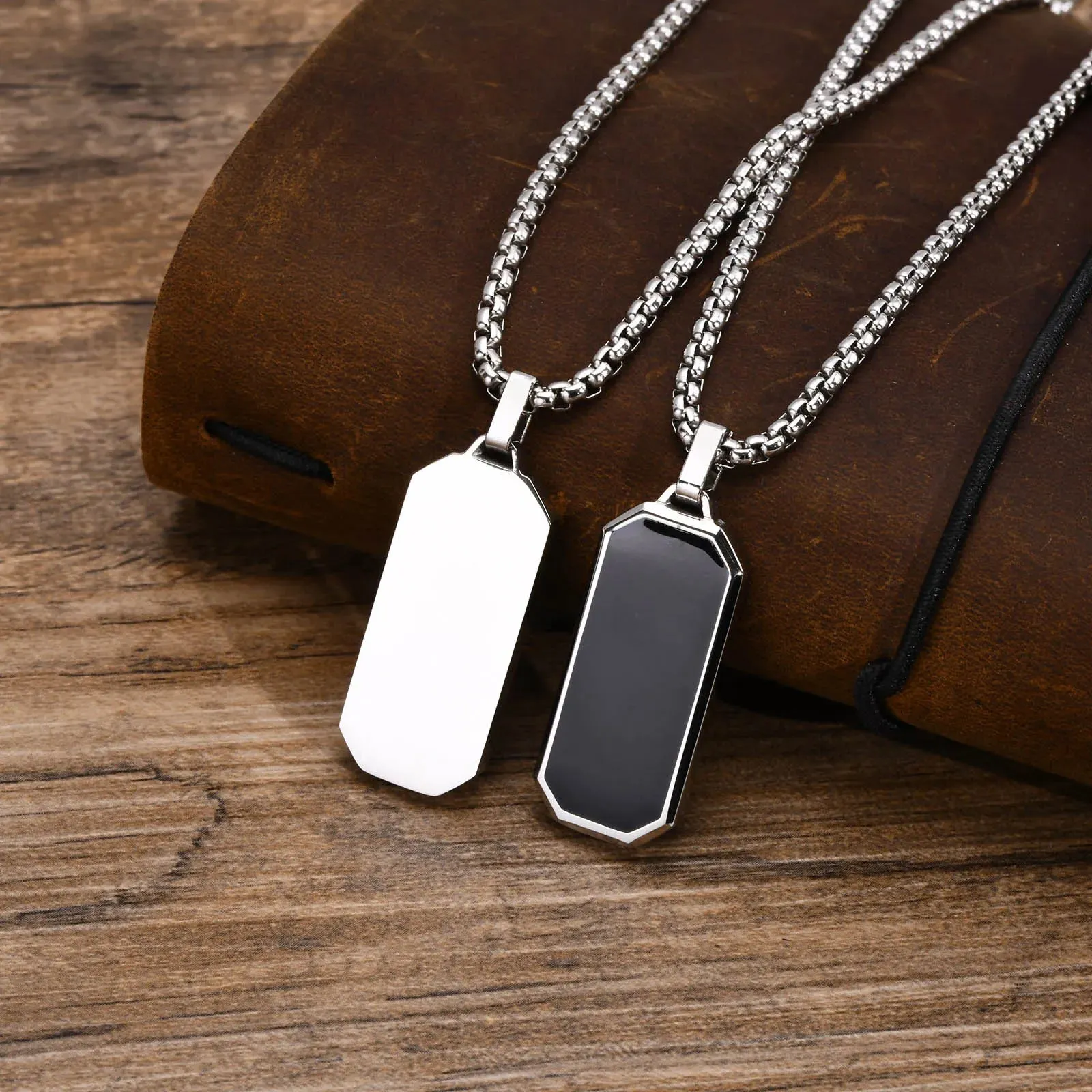 Stylish Gold Color Mens Geometric Square Necklaces