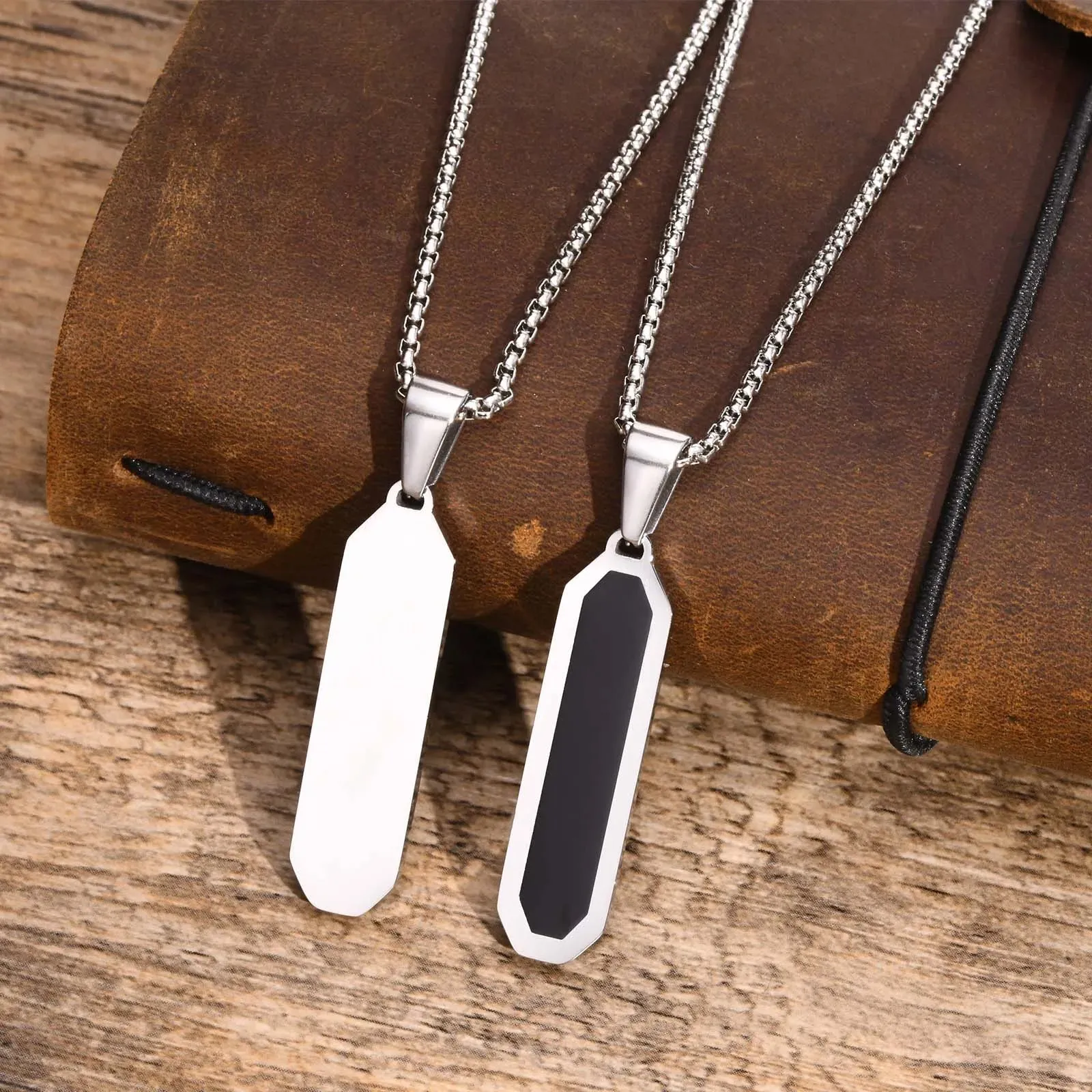 Stylish Gold Color Mens Geometric Square Necklaces