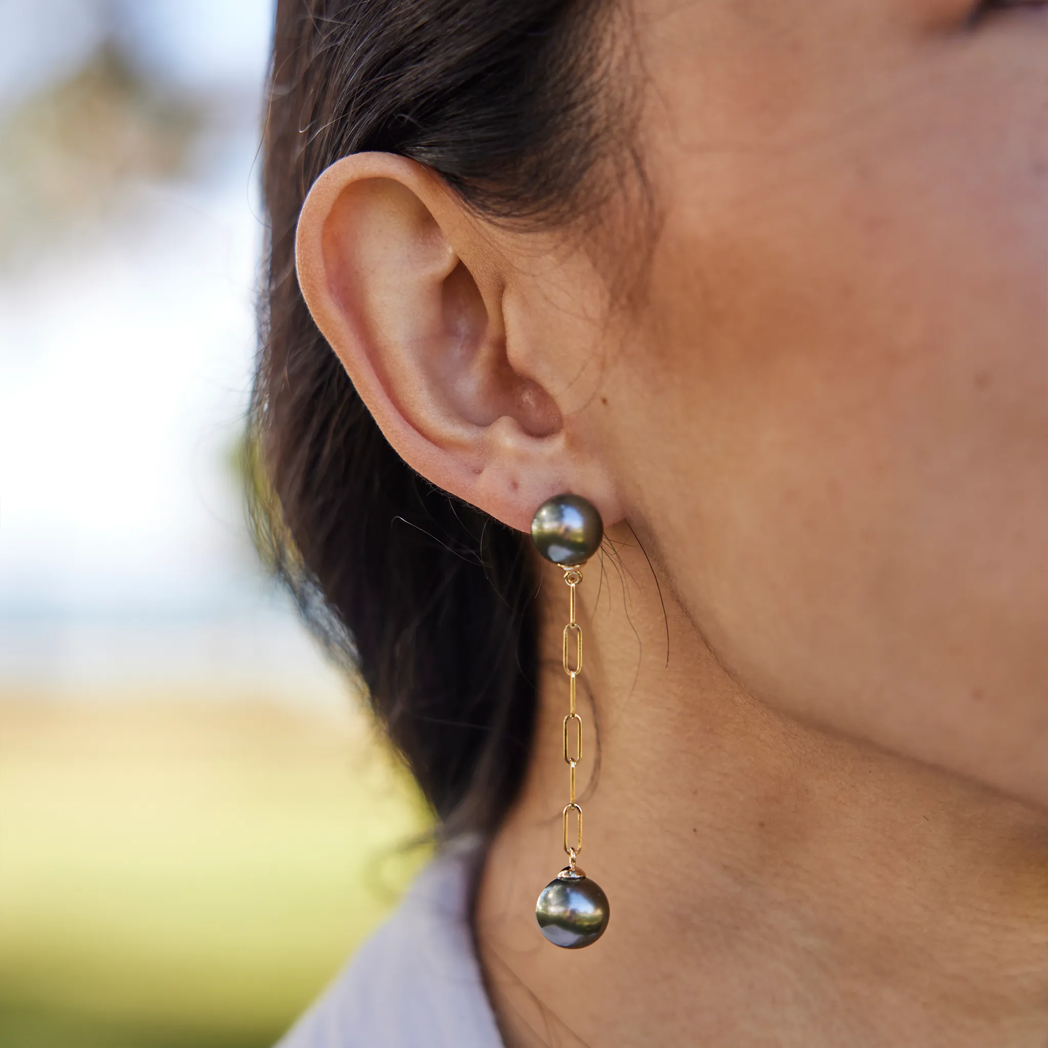 Tahitian Black Pearl Paperclip Chain Earrings in Gold - 9-10mm
