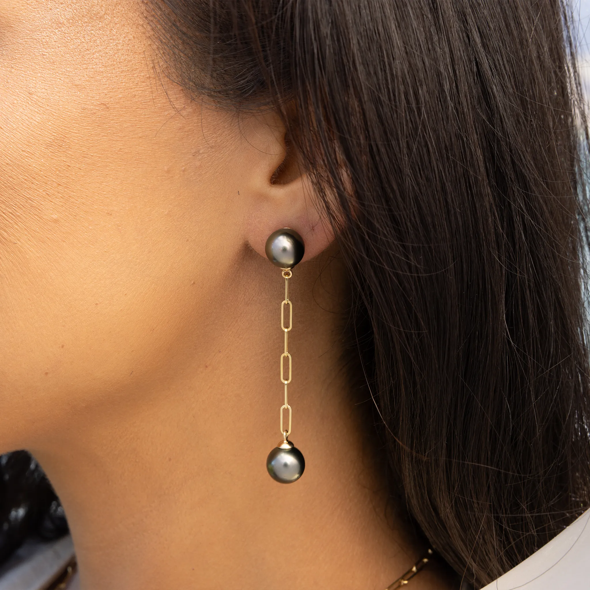 Tahitian Black Pearl Paperclip Chain Earrings in Gold - 9-10mm