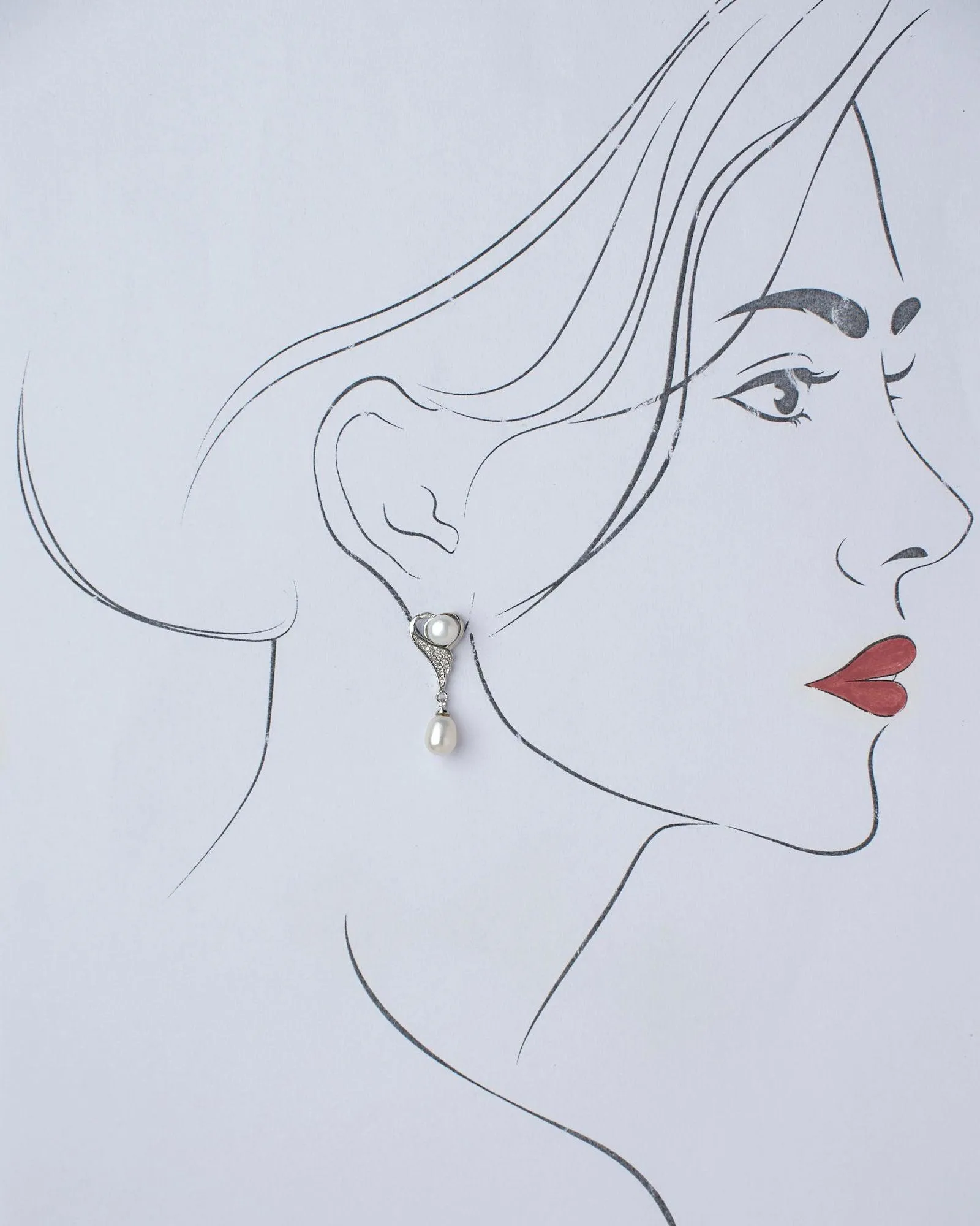 The Overlapping Pearl Earrings