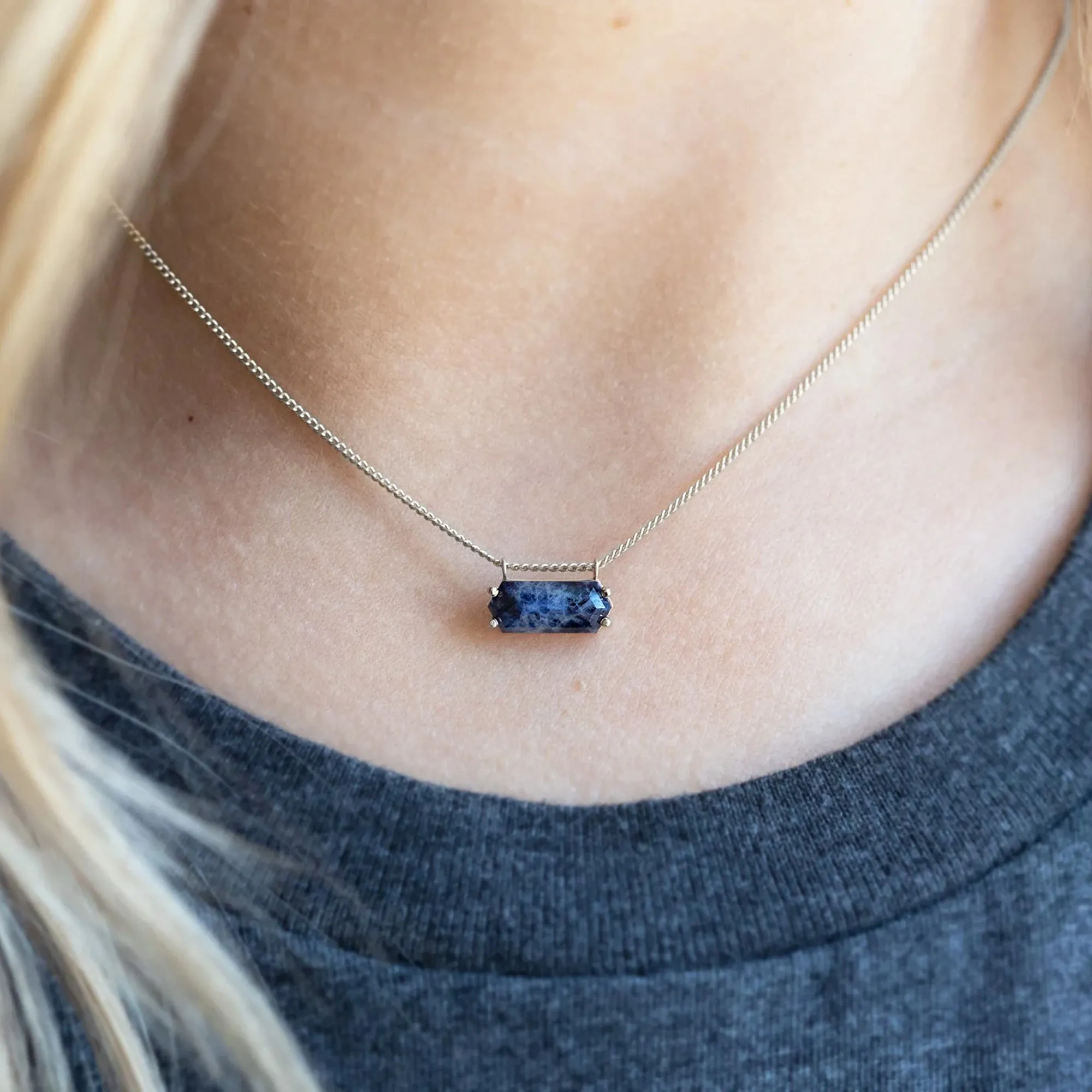 The Raw Sapphire Hexagon Necklace | Sterling Silver
