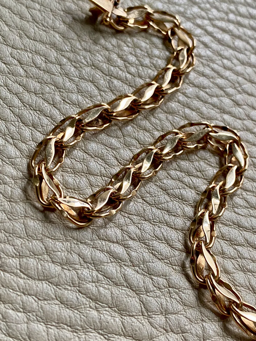 Undulating leaf link bracelet in 18k gold - Swedish vintage 1958 - 7 inch length