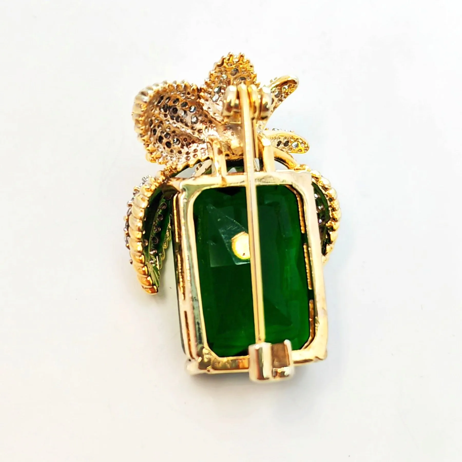 Vase-Shaped Brooch with Gold Tone Flower Design – Transparent Simulated Zircon Stamen and Green Square Center Stone – Elegant Square Pin for Women