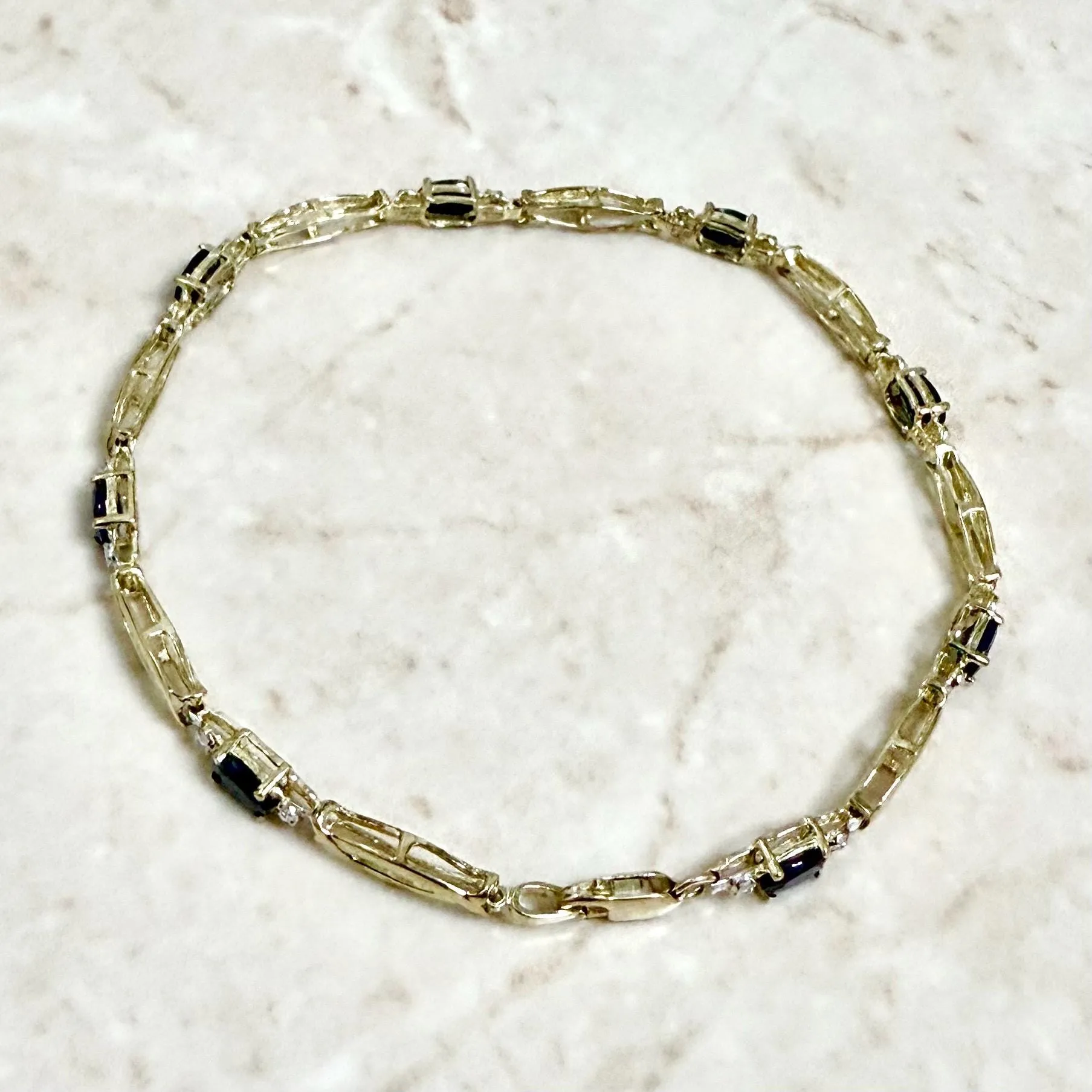 Vintage 10 Karat Yellow Gold Natural Sapphire Bracelet
